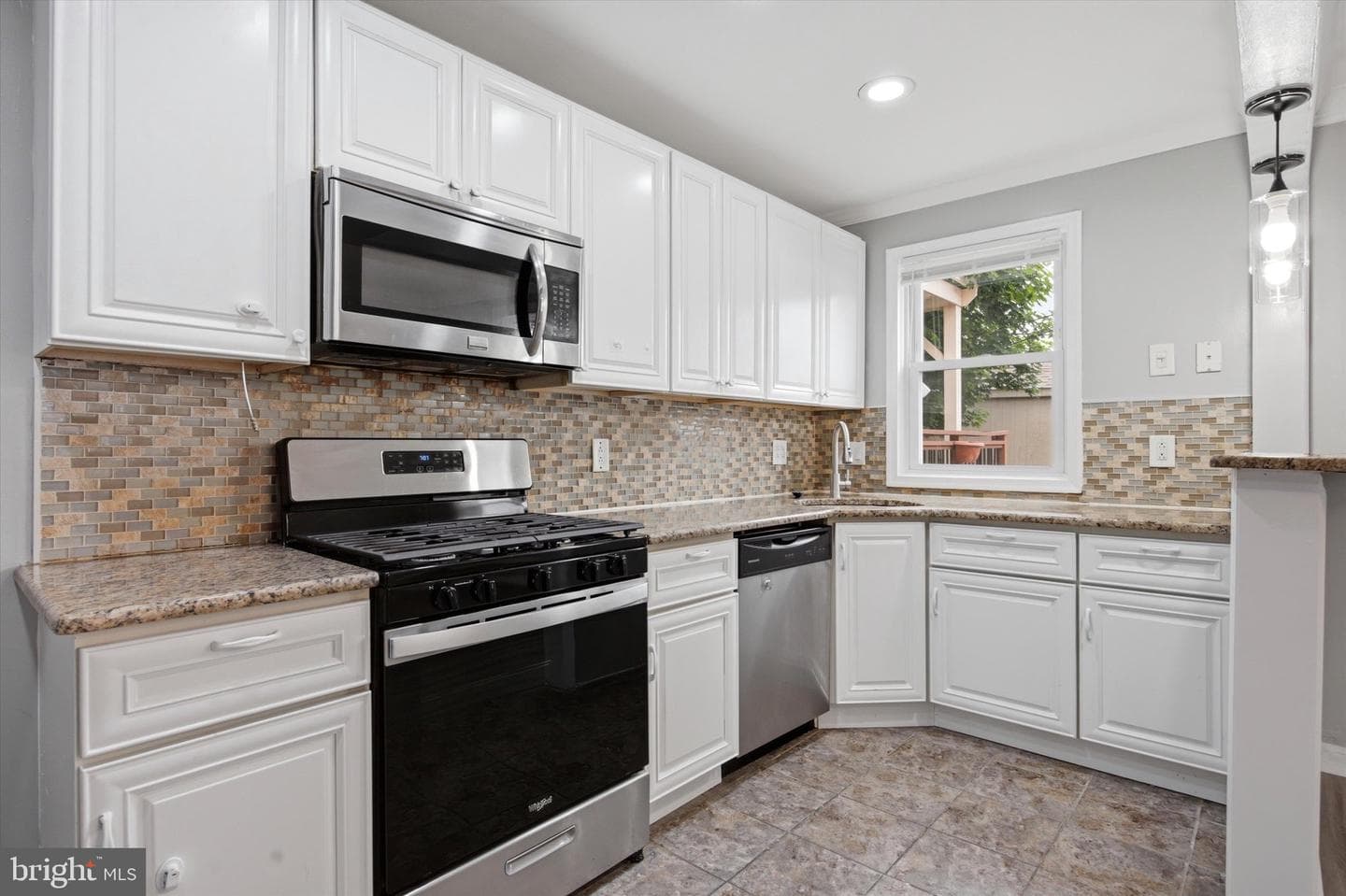 1807 Afton Street photo 11