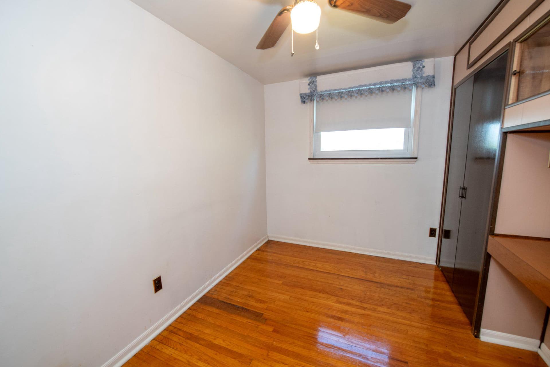 3410 Aubrey Avenue photo 26