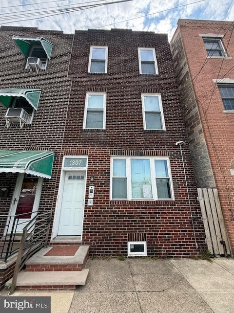 1307 E Moyamensing Avenue, Philadelphia