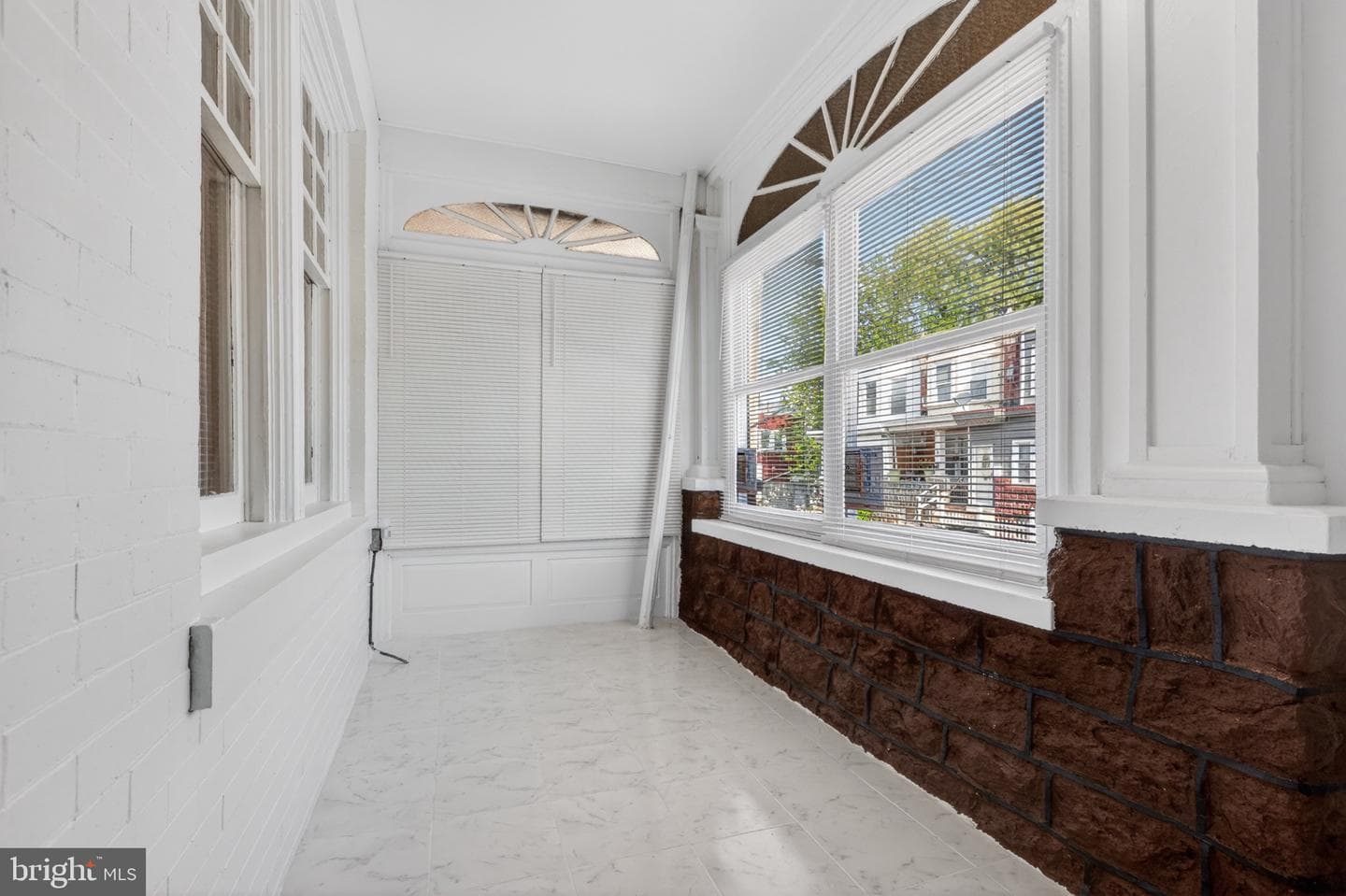 438 W Wellens Avenue, Philadelphia
