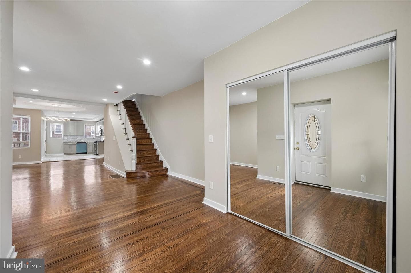 6221 Gardenia Street photo 7
