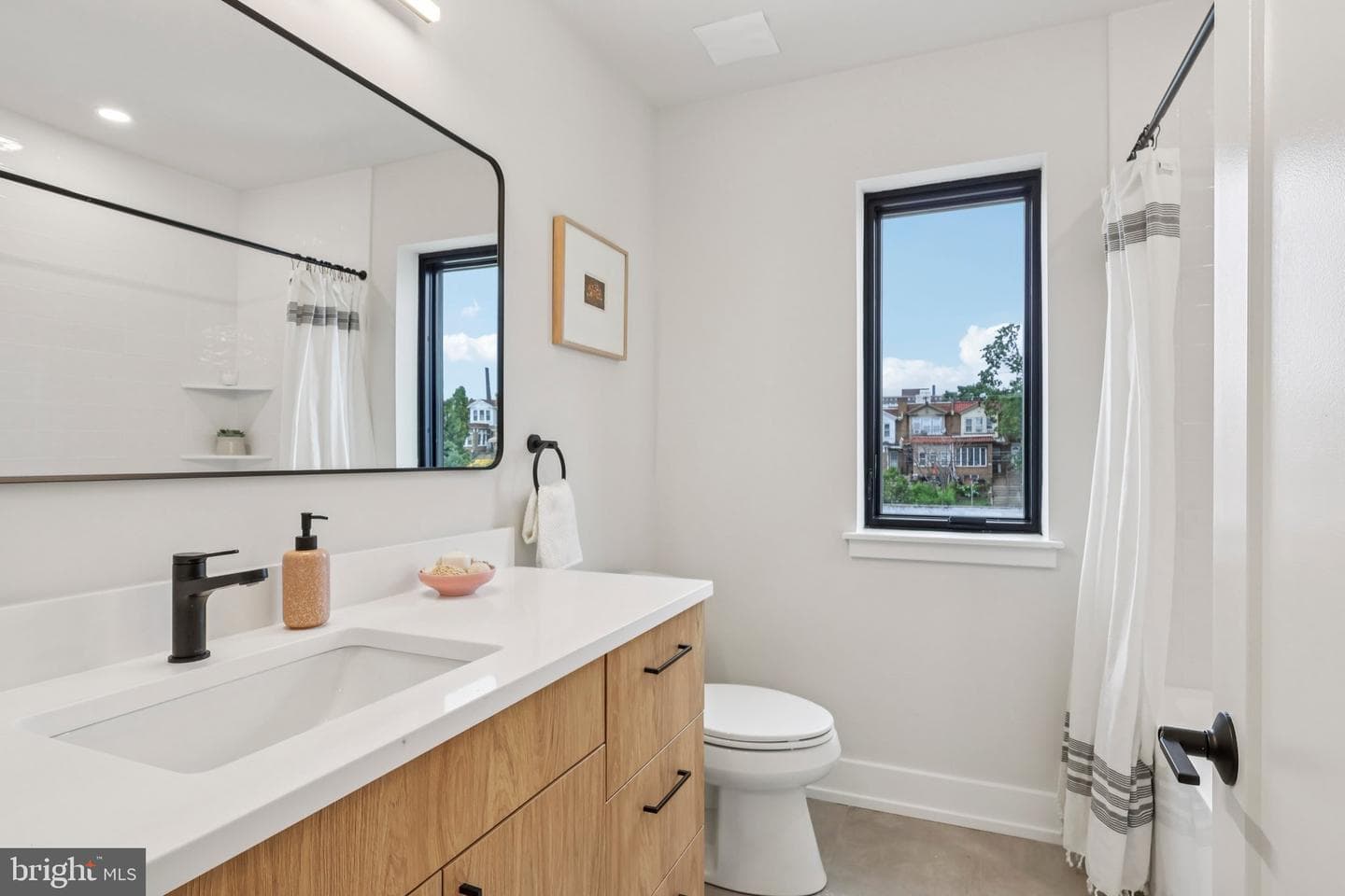 3411 W Lippincott Street photo 15