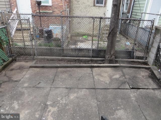 2968 Aramingo Avenue photo 17