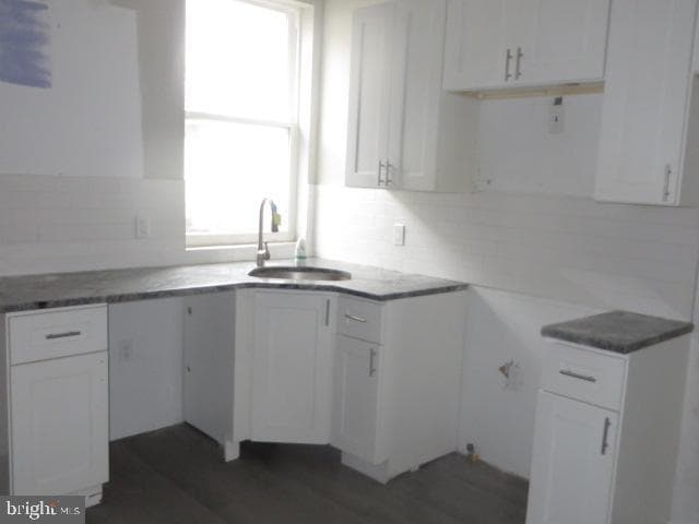 2968 Aramingo Avenue photo 7