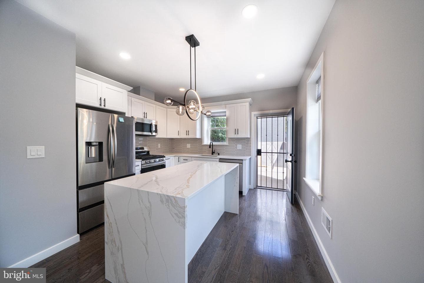 4109 Baring Street photo 9