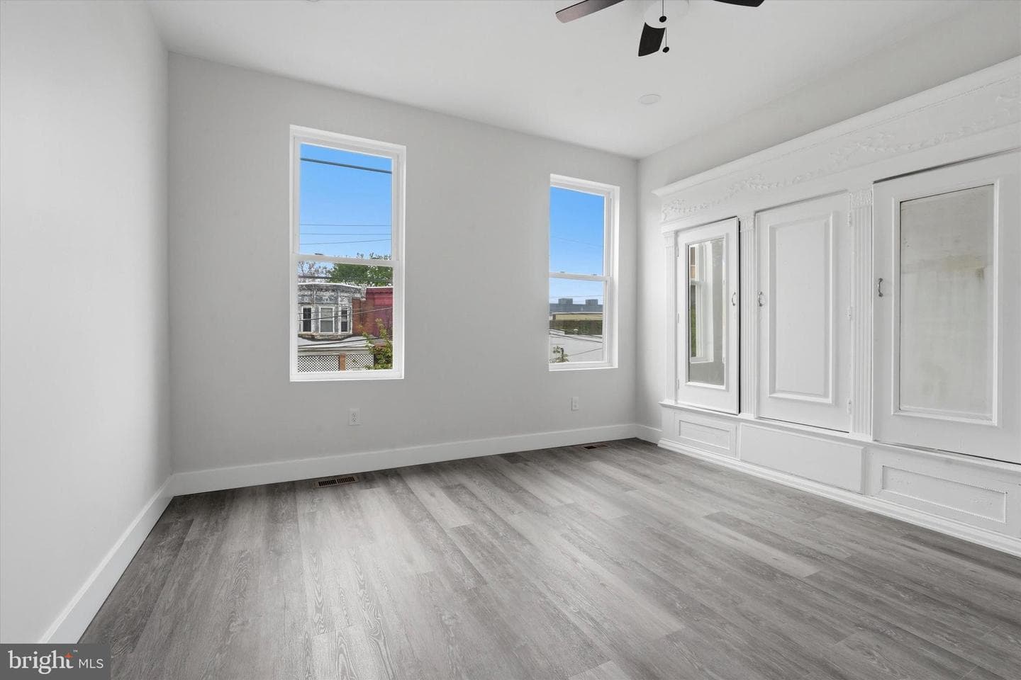 2235 W Ontario Street photo 16