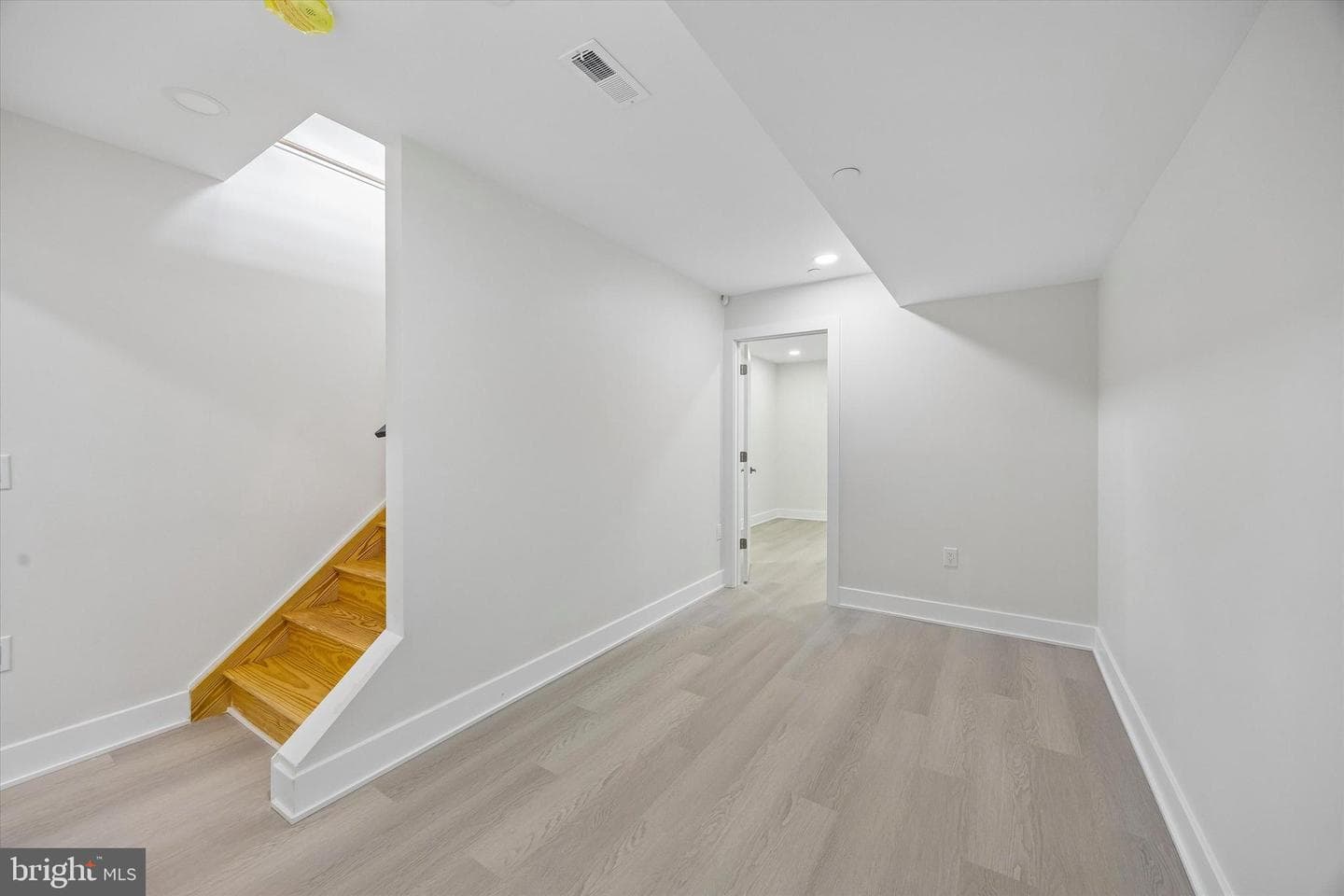 1553 S Stillman Street photo 33