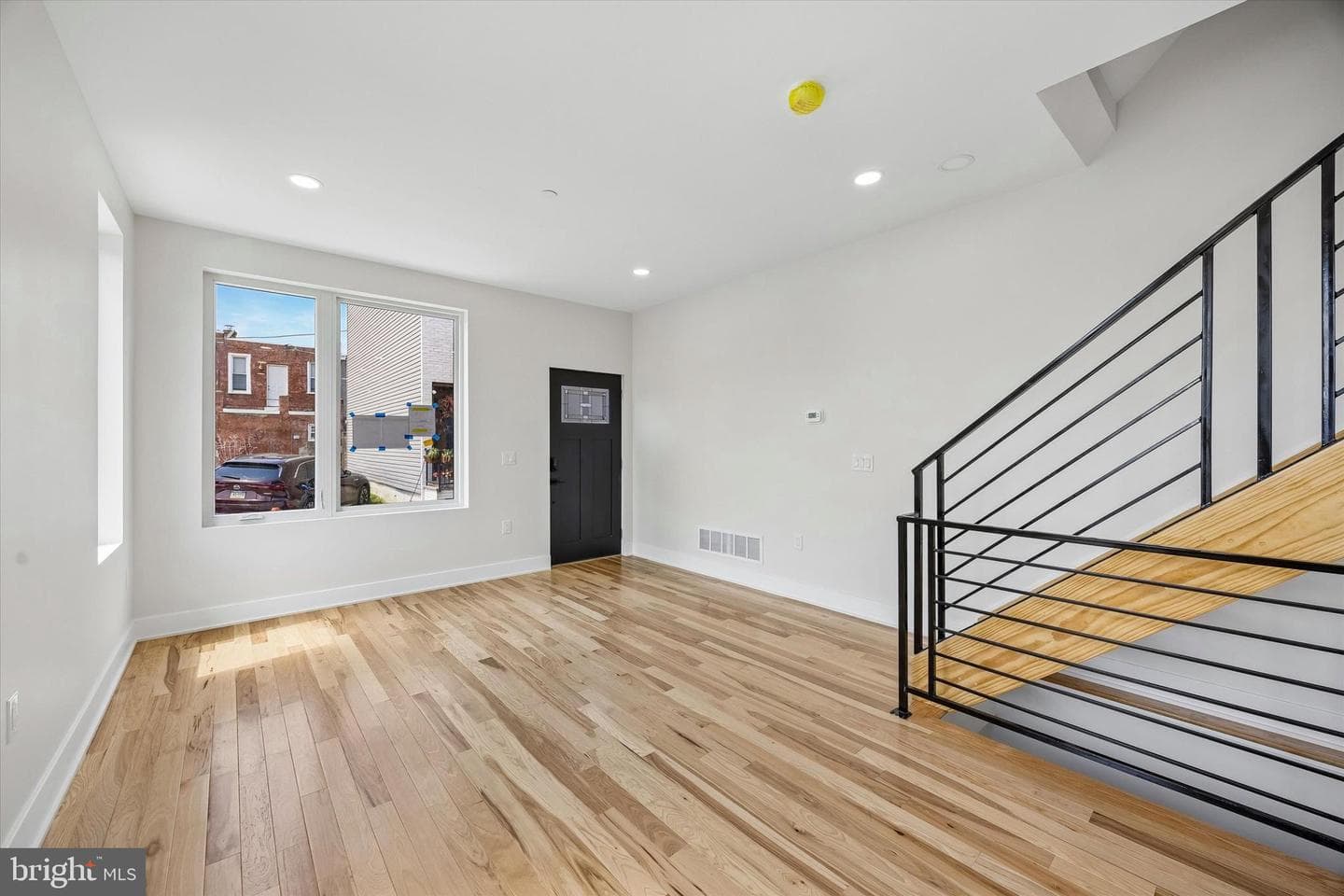1553 S Stillman Street photo 6