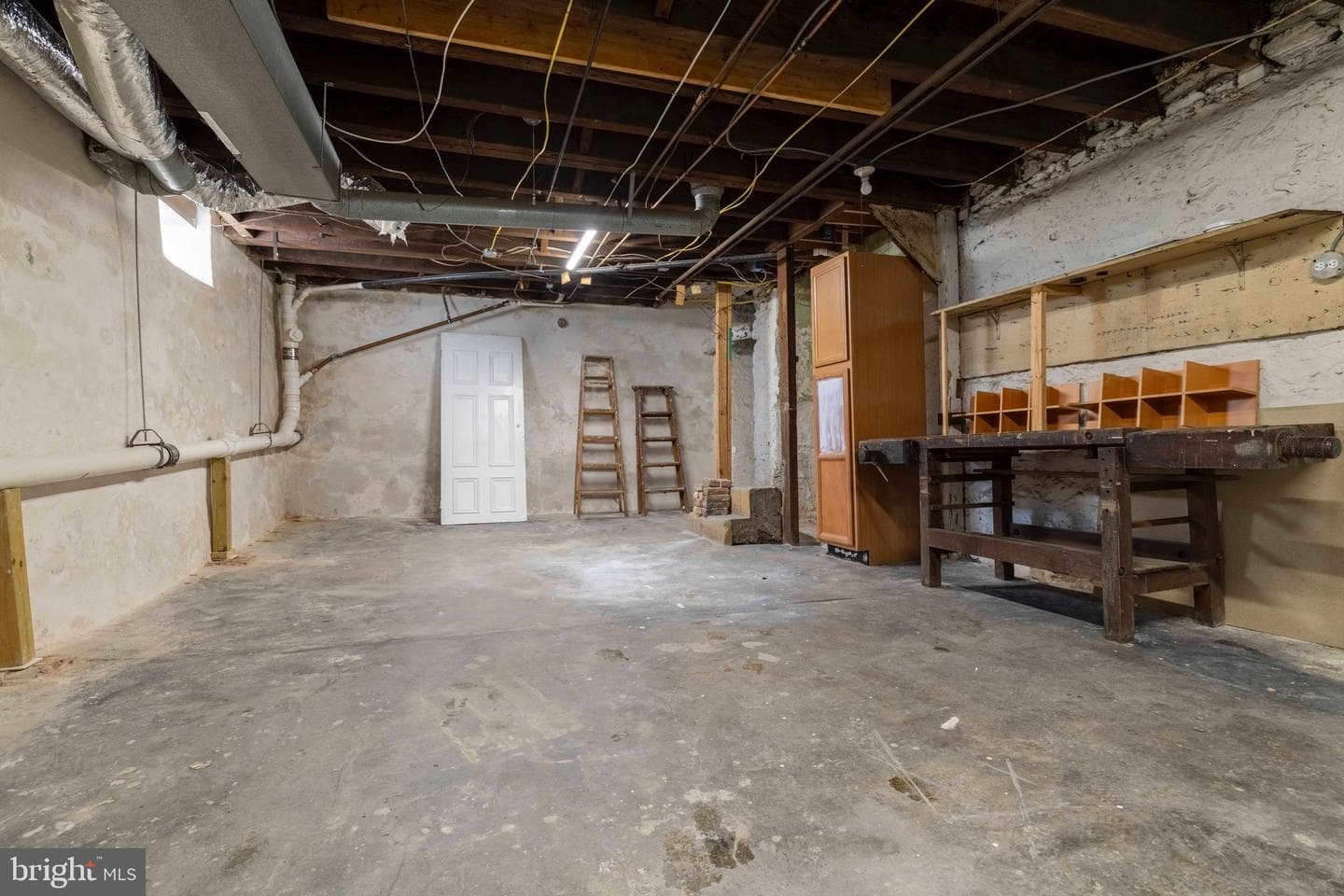 3521-23 Ainslie Street photo 34