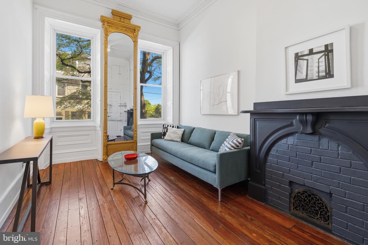 3521-23 Ainslie Street photo 6