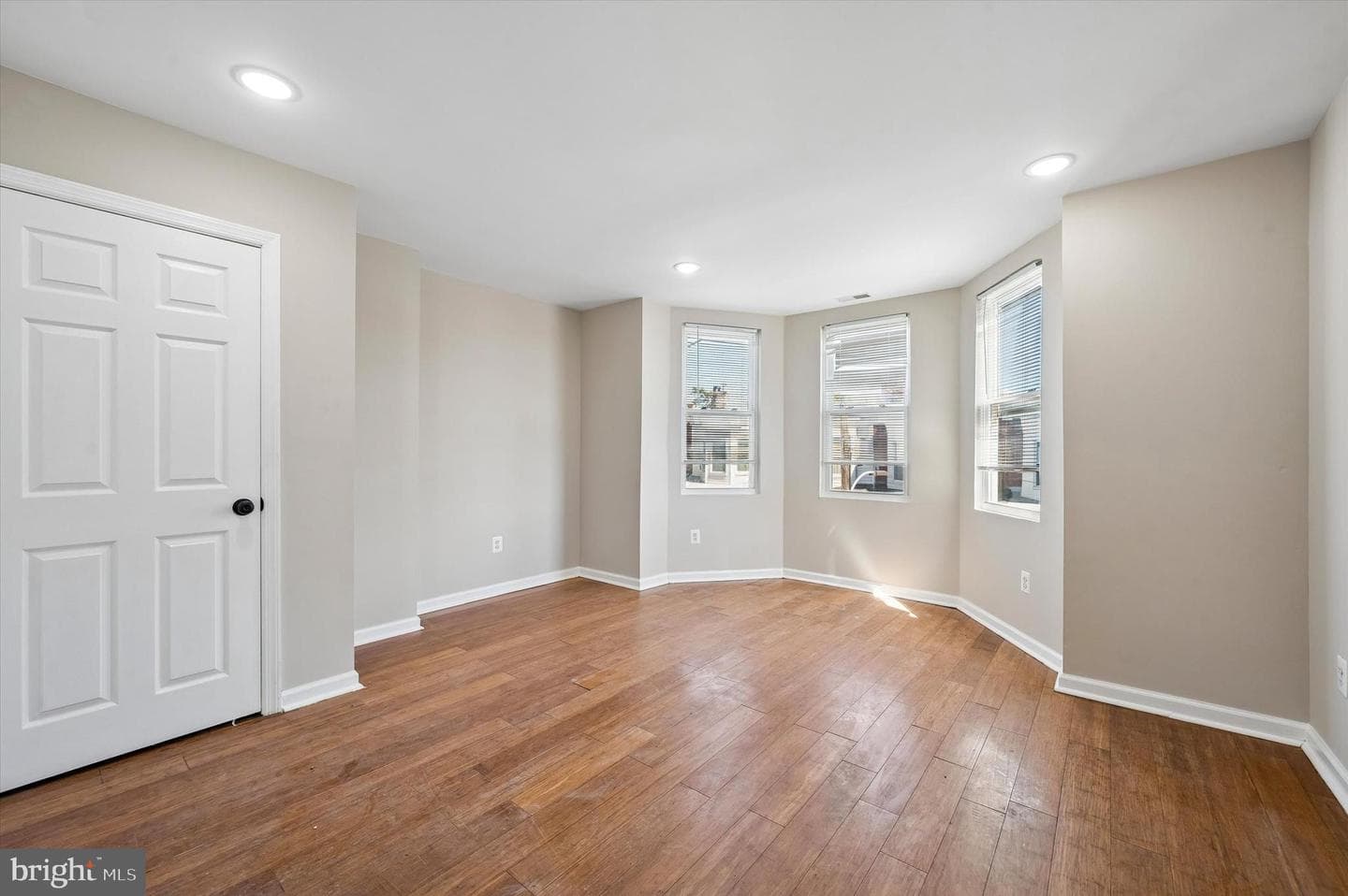 6034 Irving Street photo 22