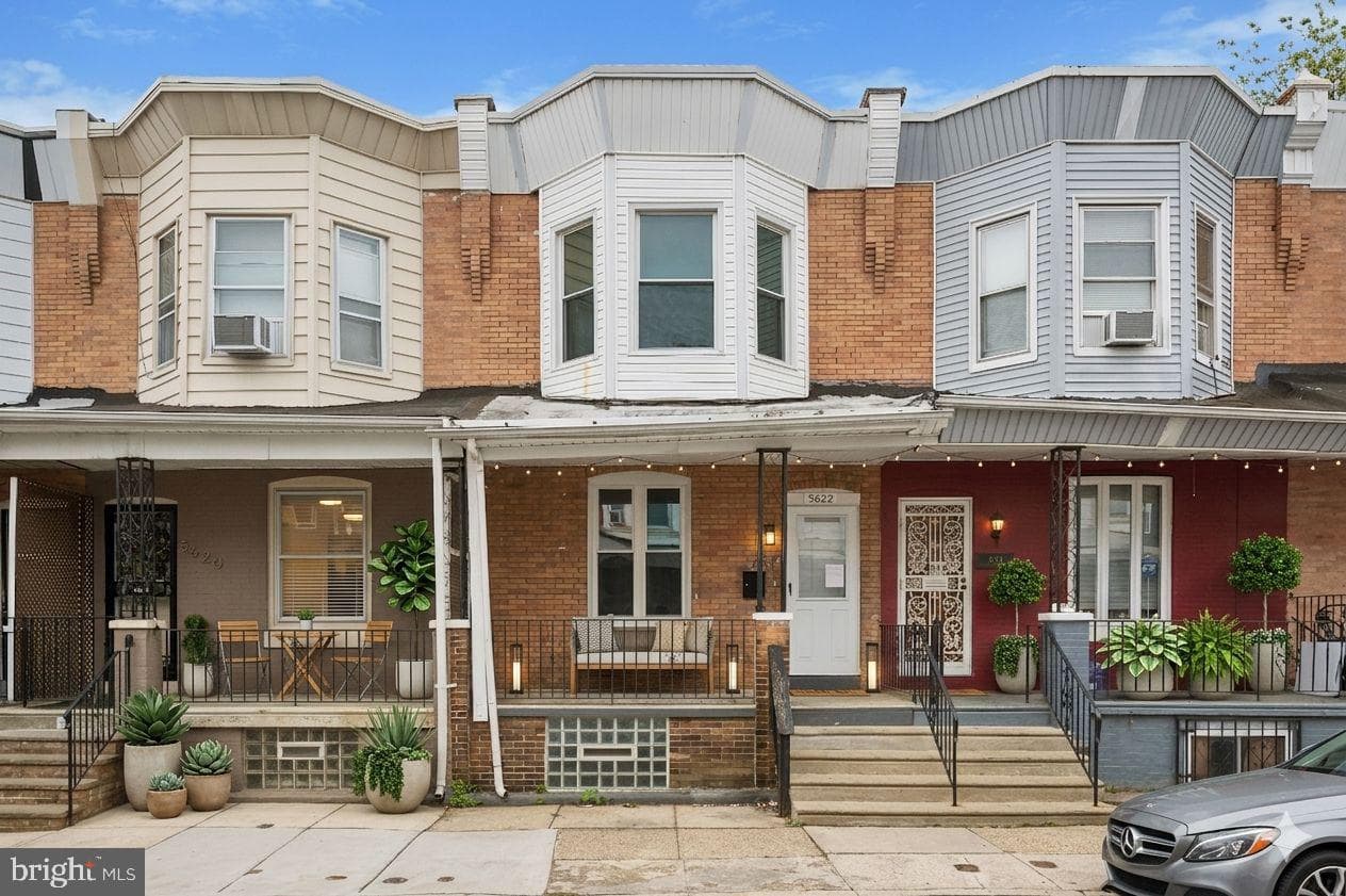 5622 Walton Avenue, Philadelphia