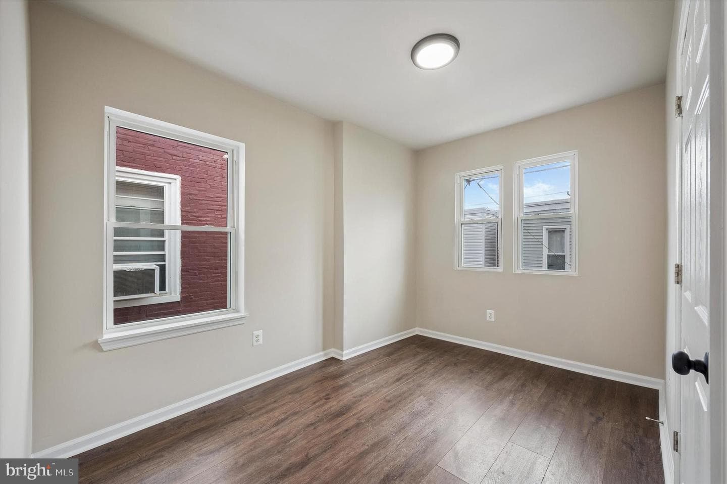 5622 Walton Avenue photo 12