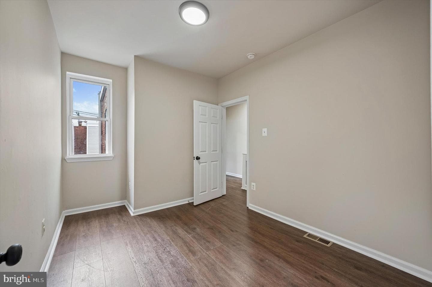 5622 Walton Avenue photo 16