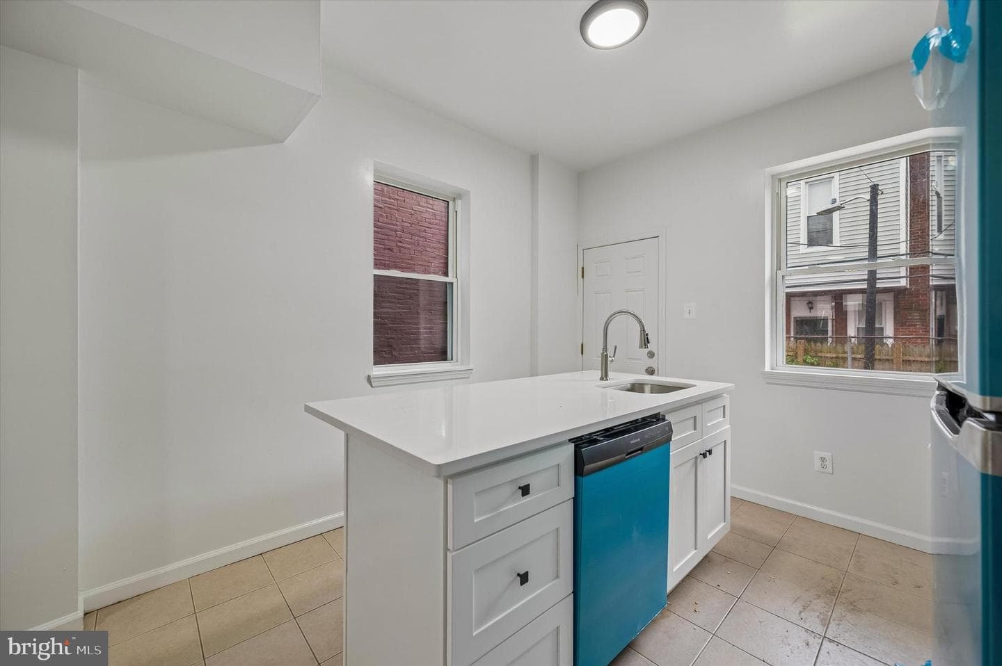 5622 Walton Avenue photo 8
