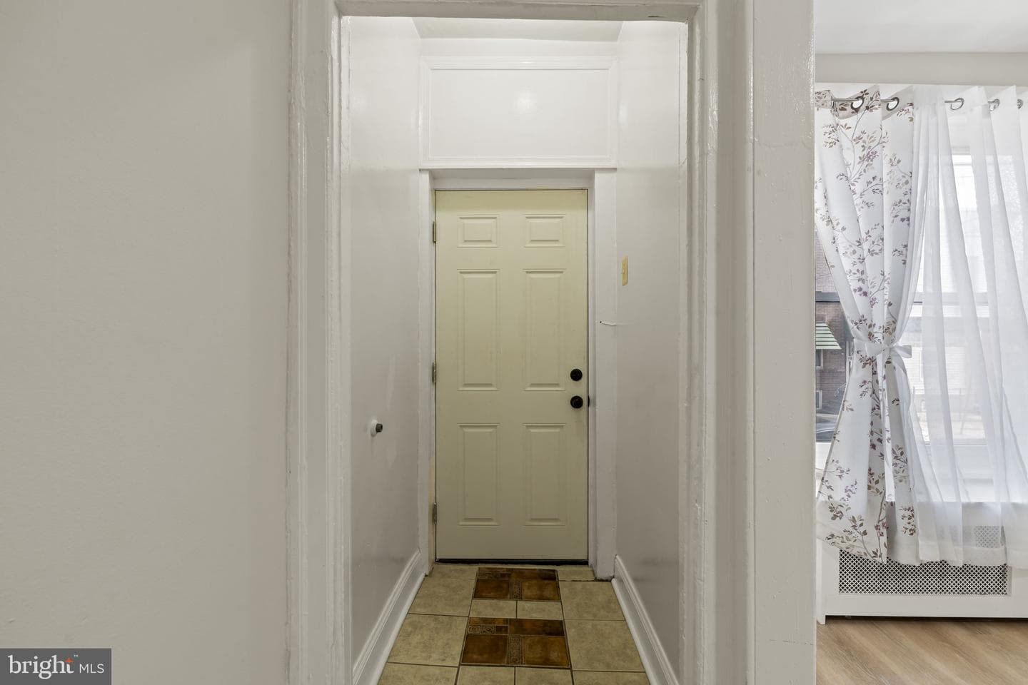 2054 Mckean Street photo 6