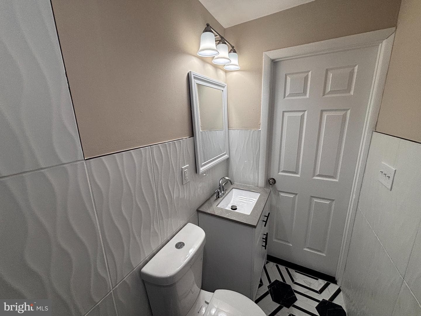 7825 Rugby Street photo 24