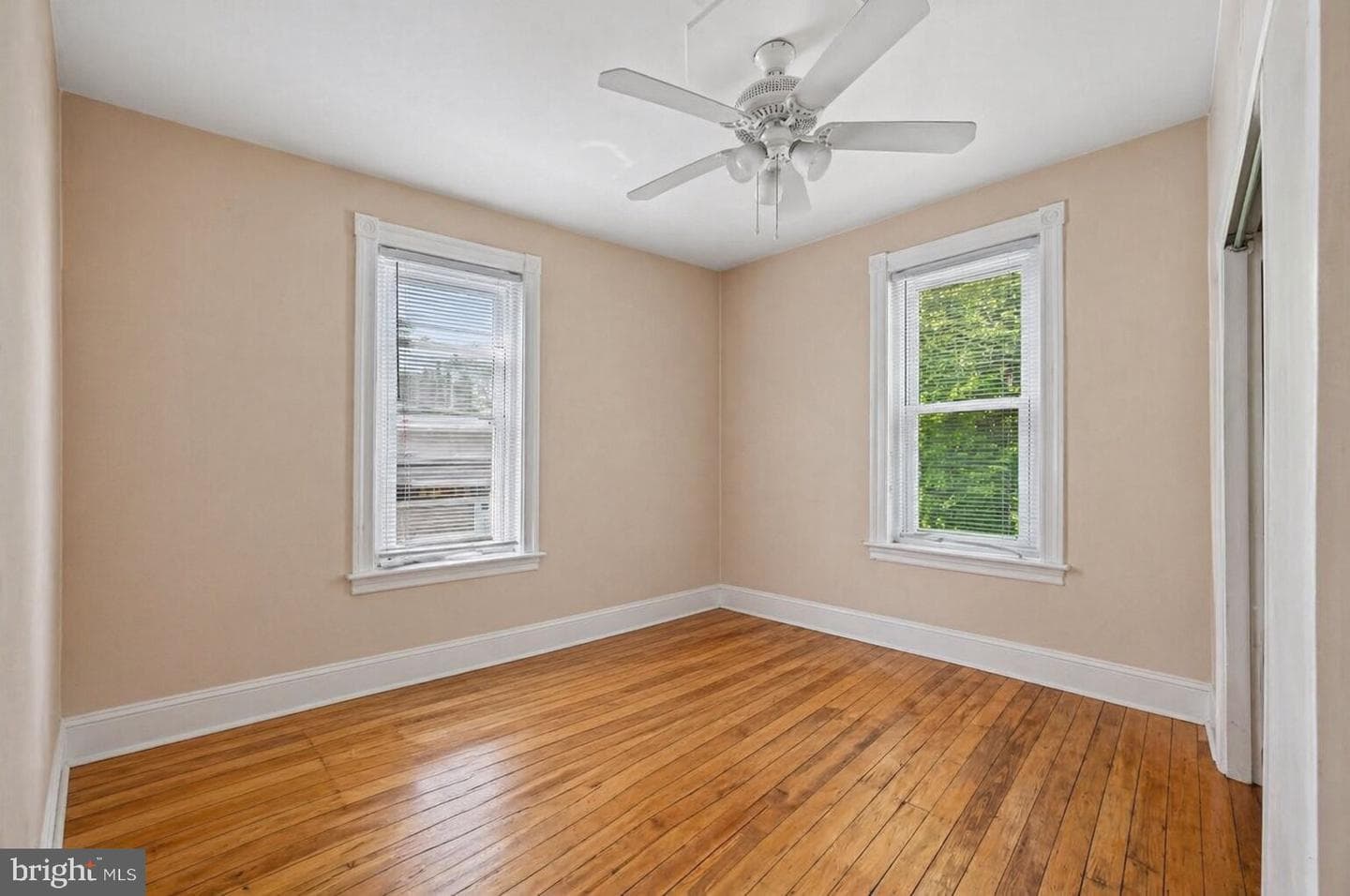 170 Shurs Lane photo 13