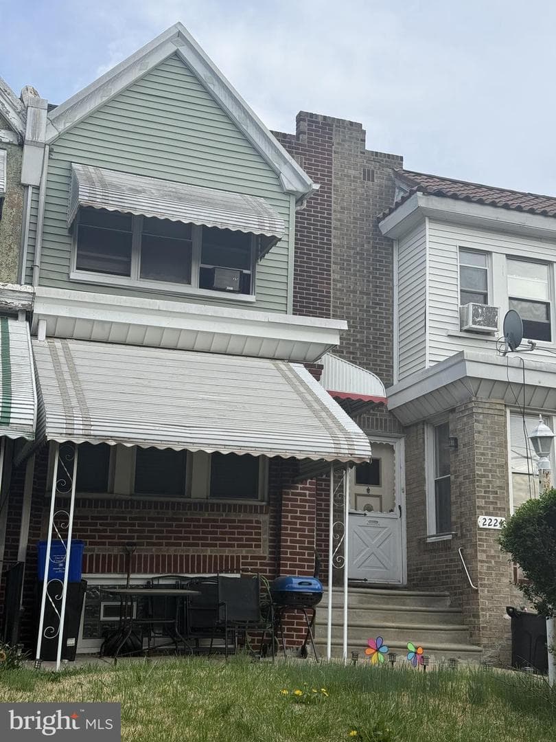 2226 E Washington Lane, Philadelphia