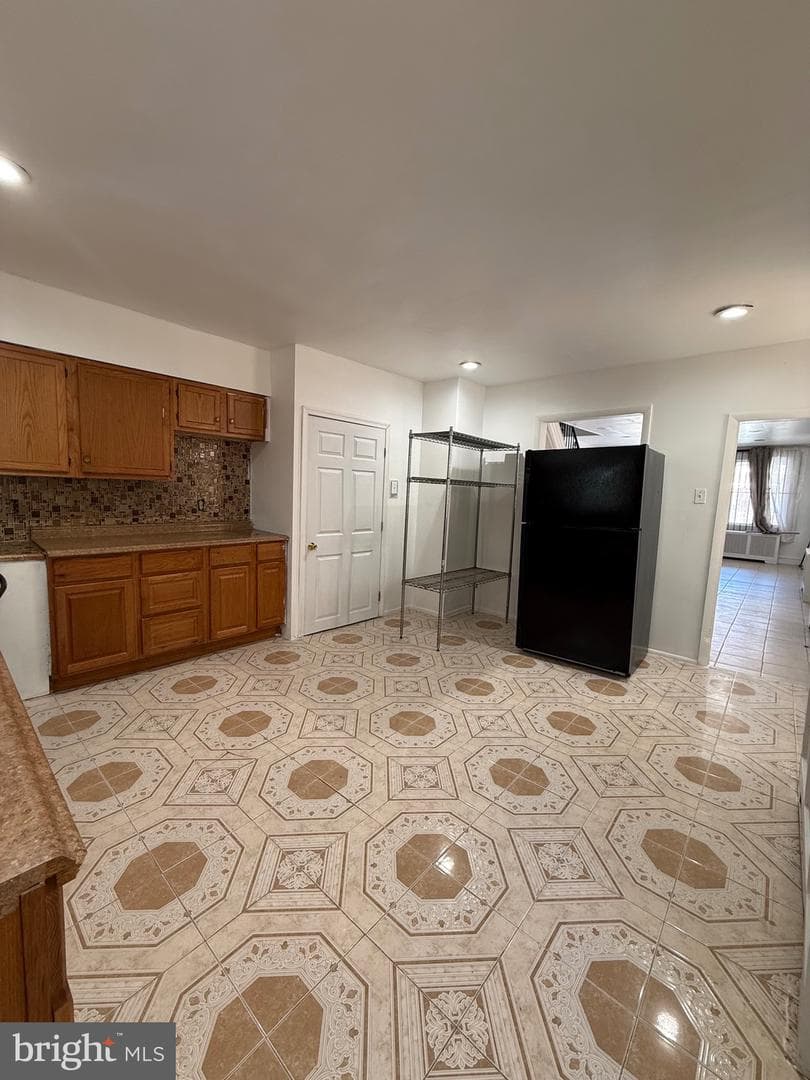 2118 S Frazier Street photo 9