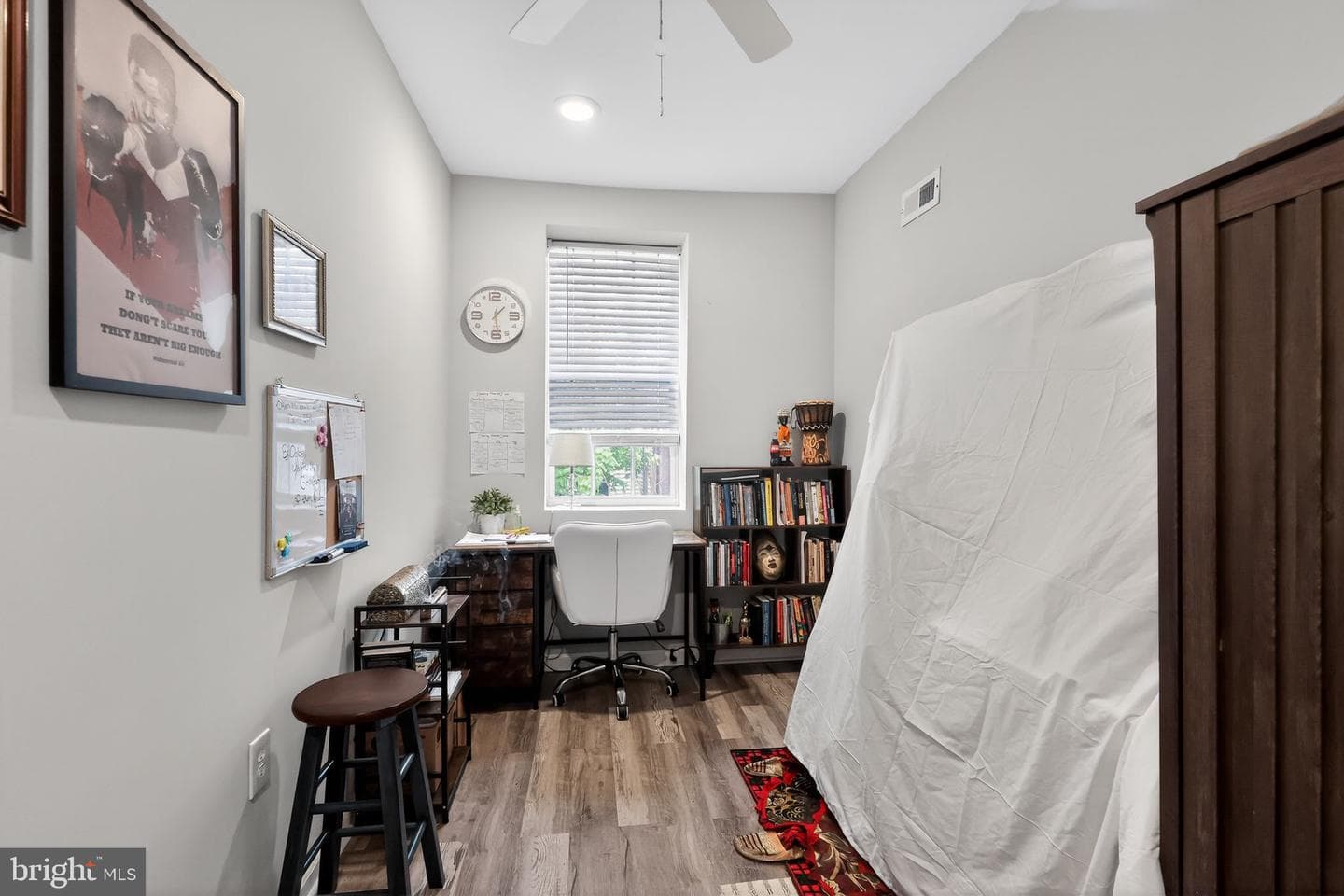 5637 Belmar Terrace photo 8