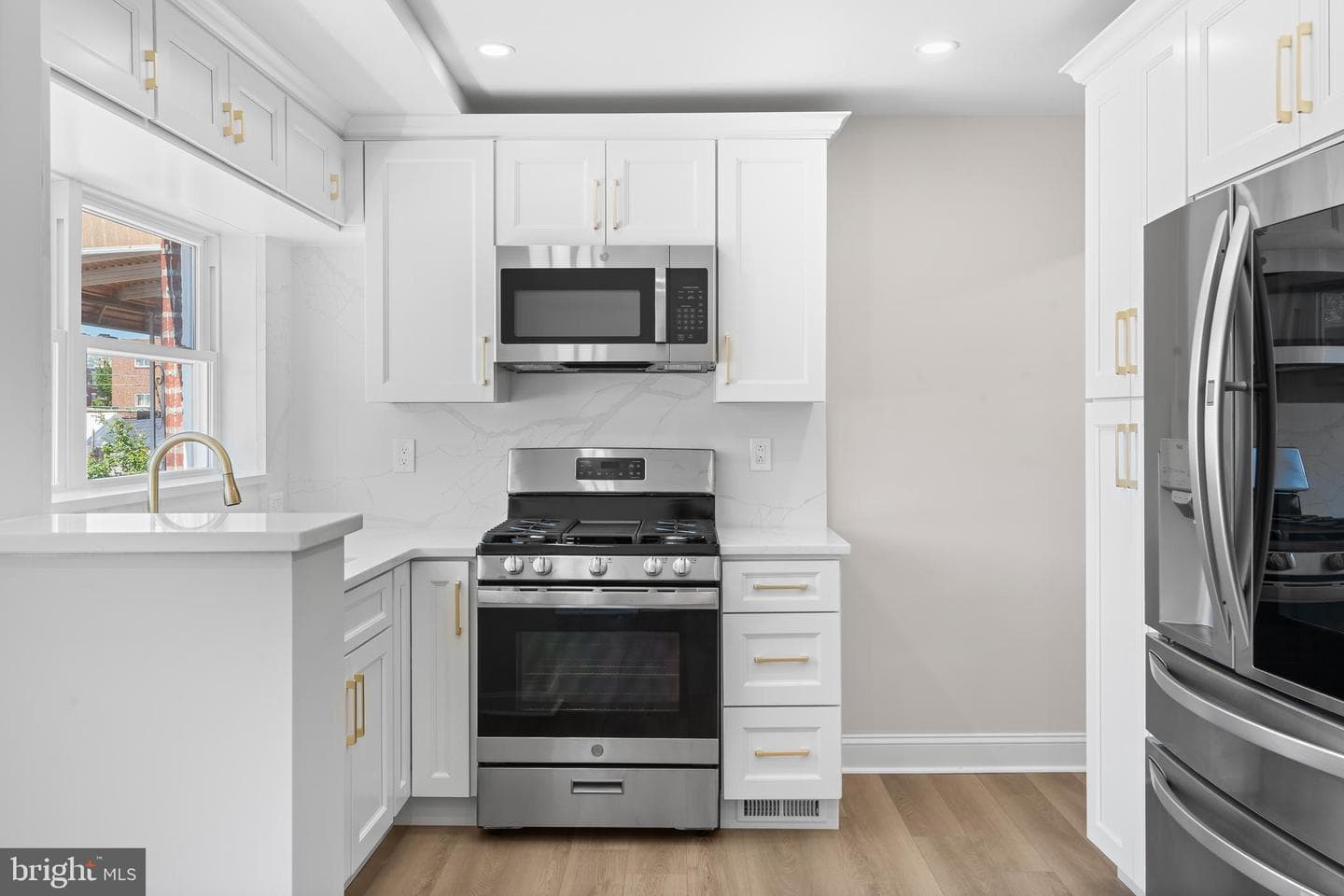 1622 E Howell Street photo 23