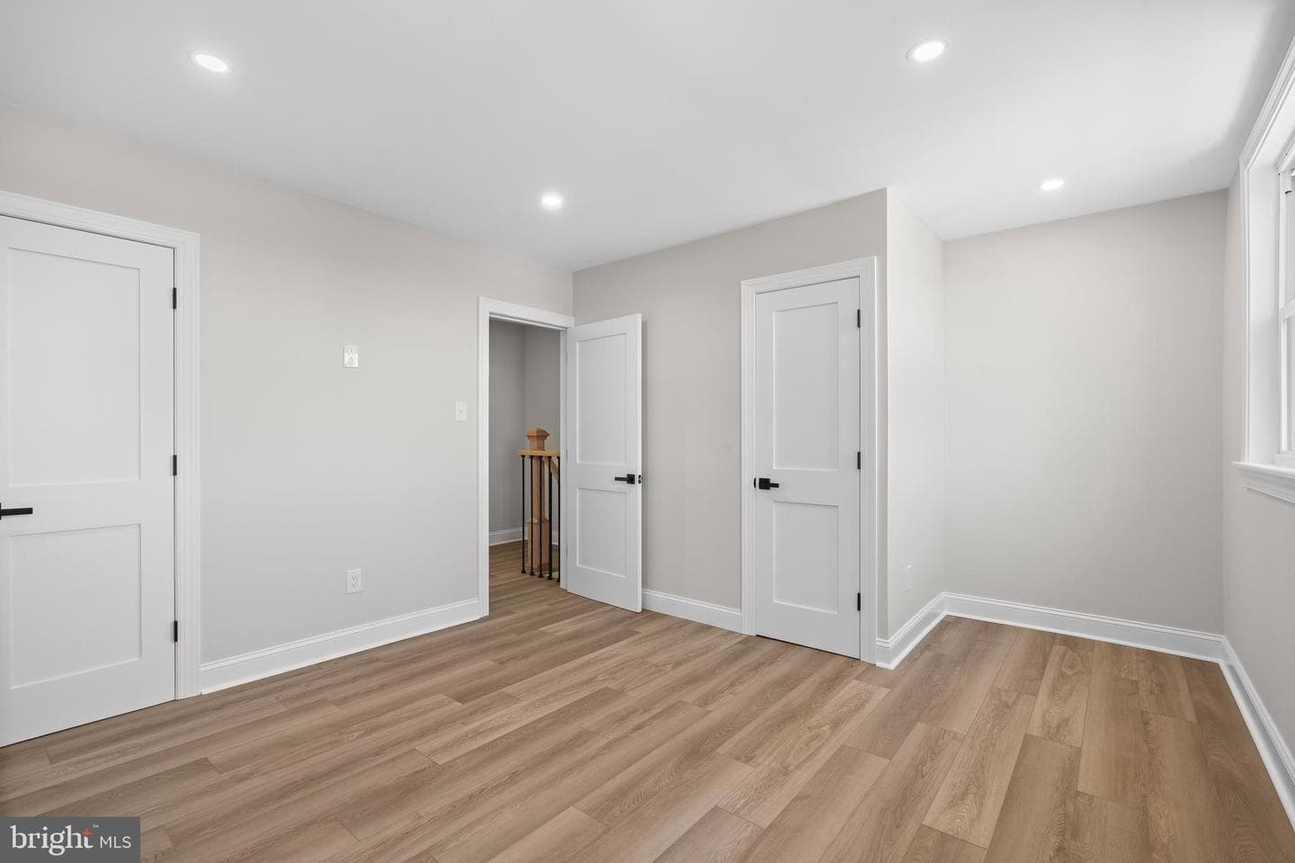 1622 E Howell Street photo 44