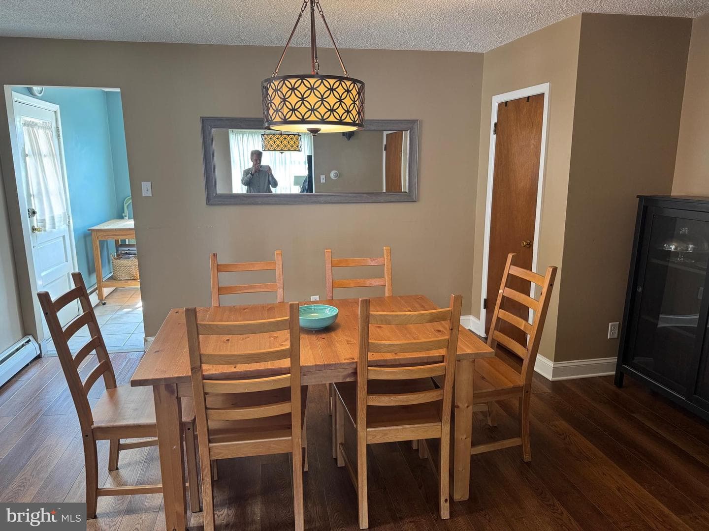 1018 Loney Street photo 5