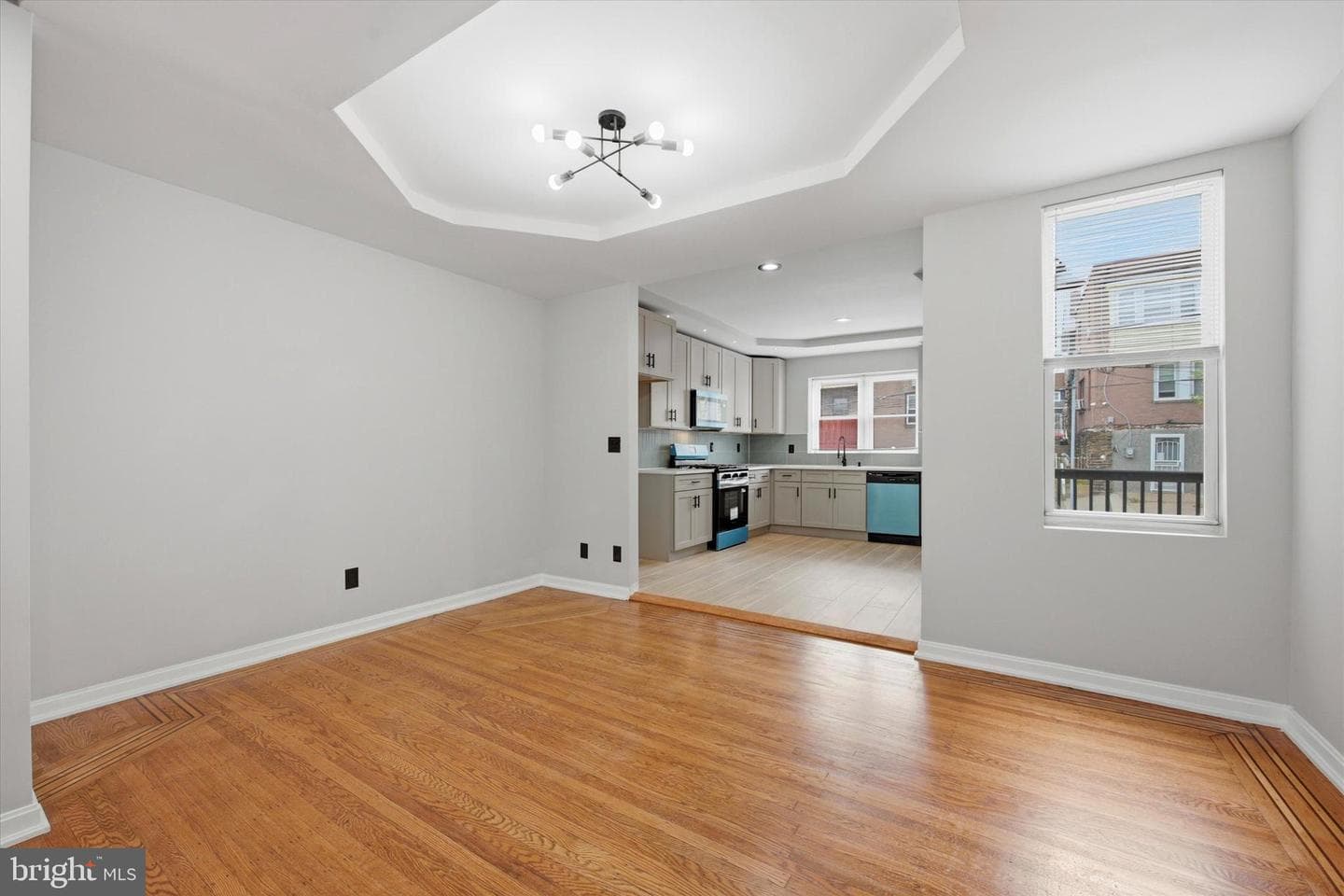 7018 Forrest Avenue photo 11