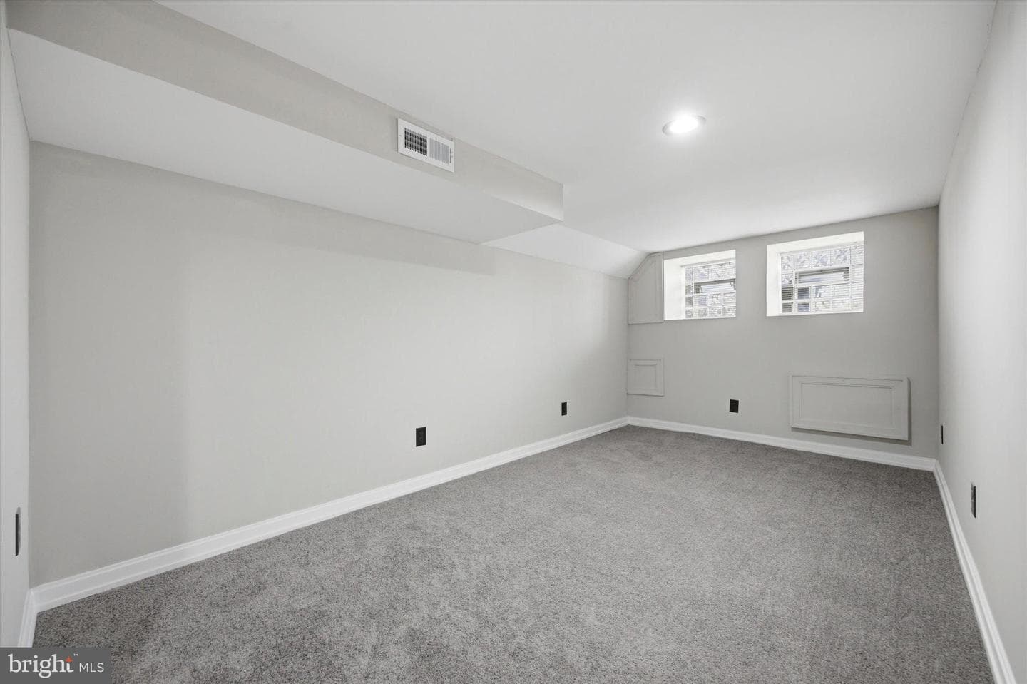 7018 Forrest Avenue photo 20