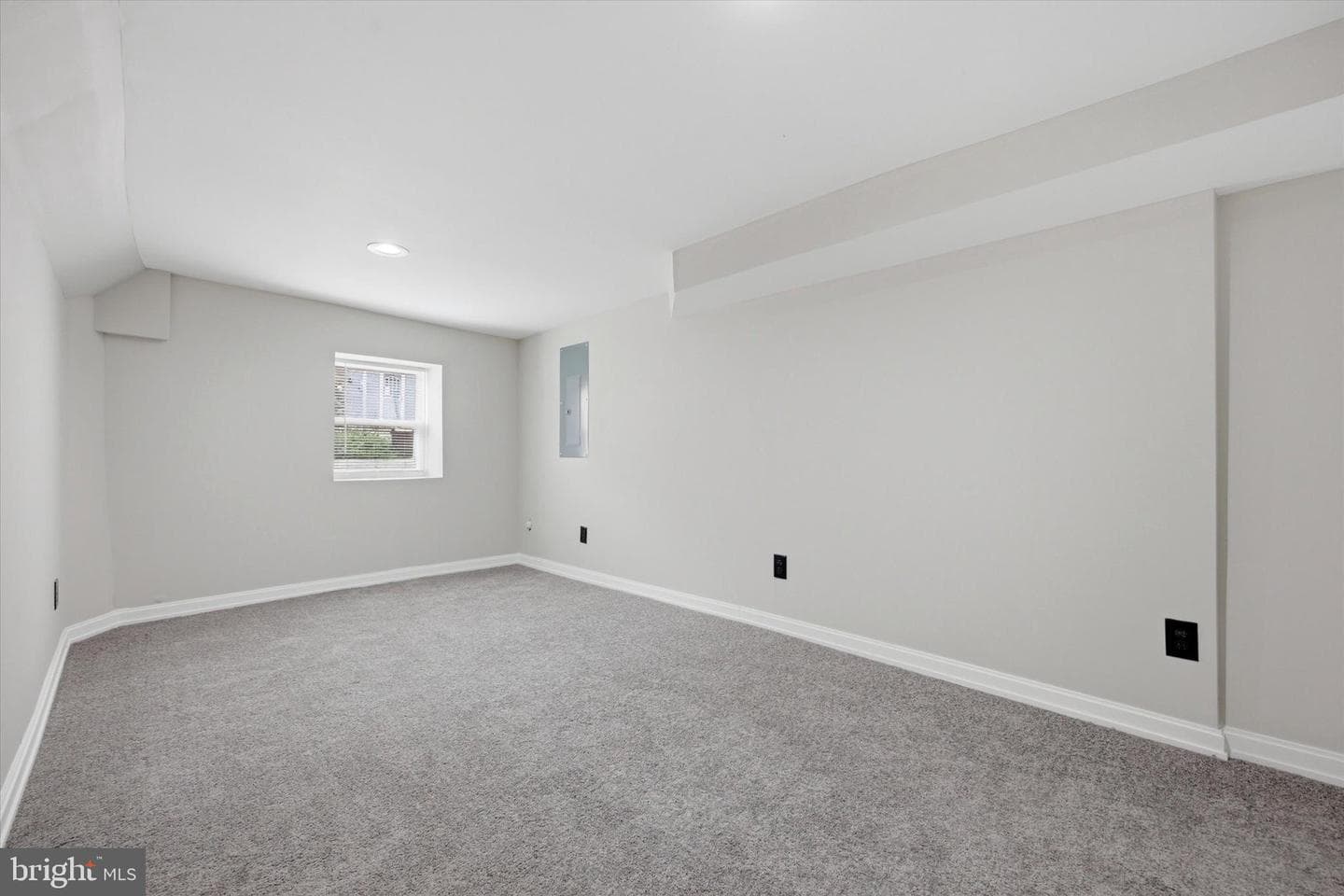7018 Forrest Avenue photo 23