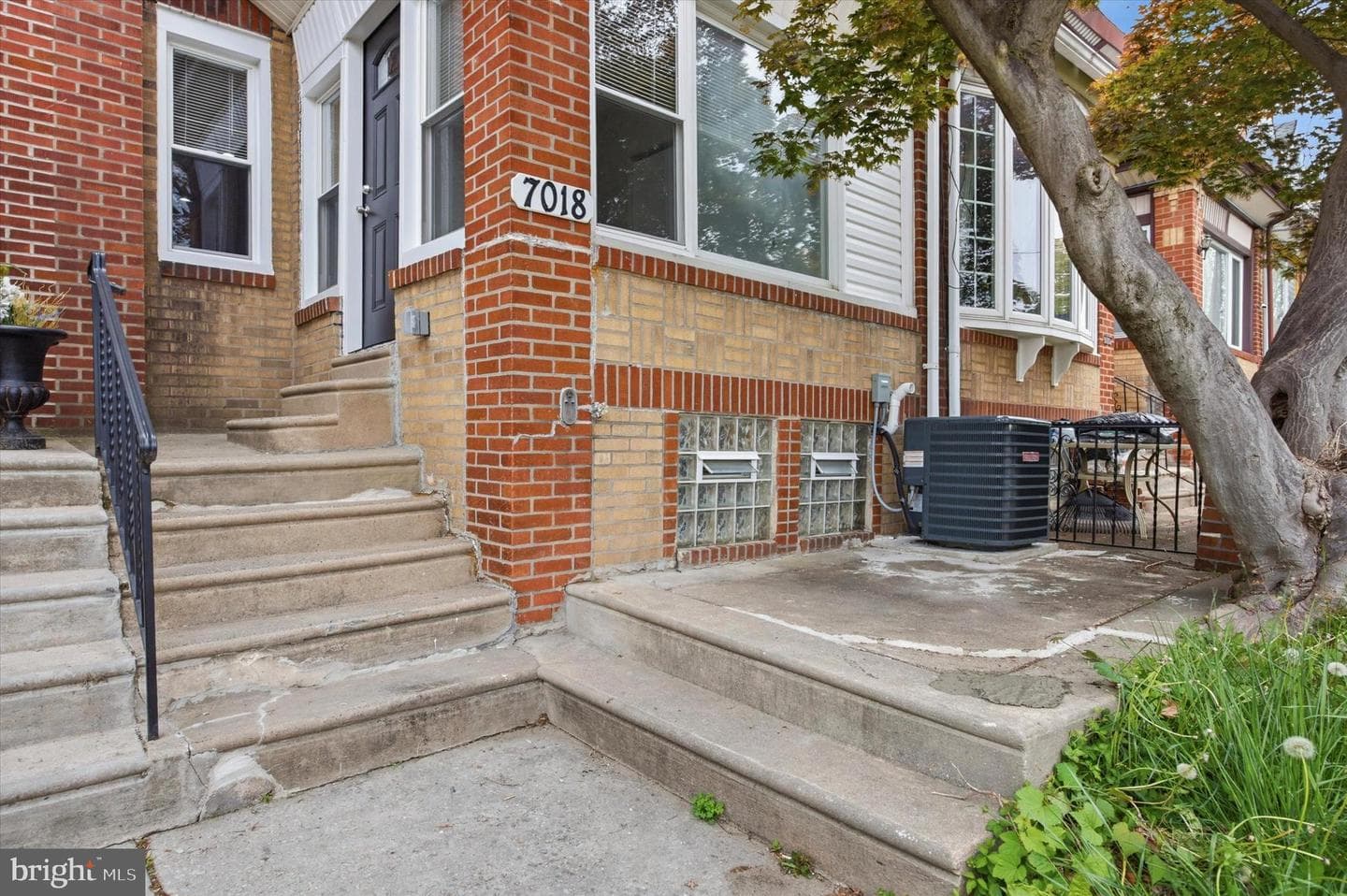 7018 Forrest Avenue photo 4