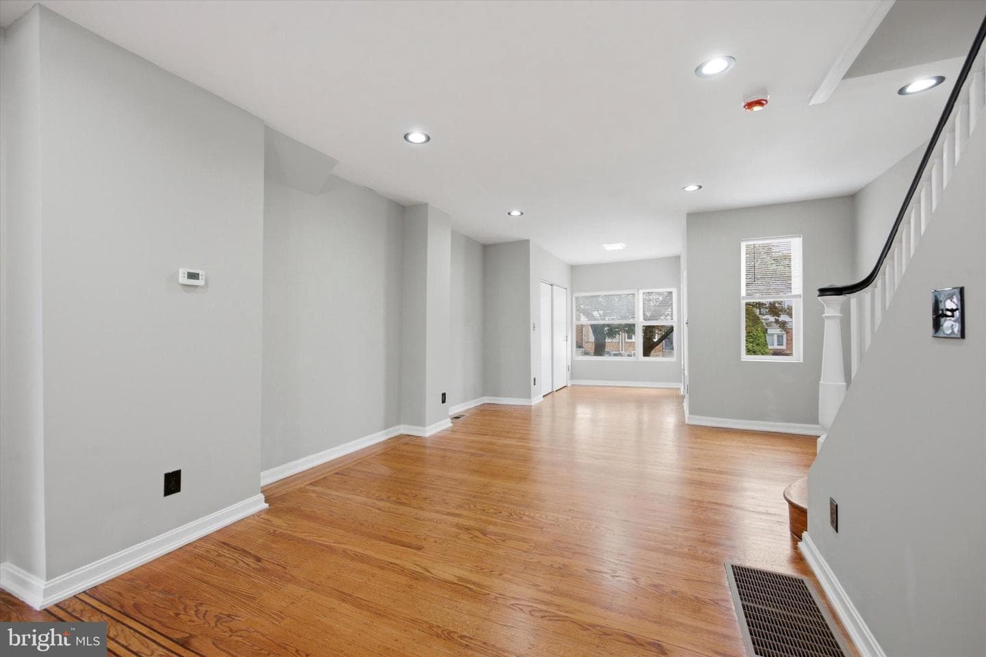 7018 Forrest Avenue photo 9