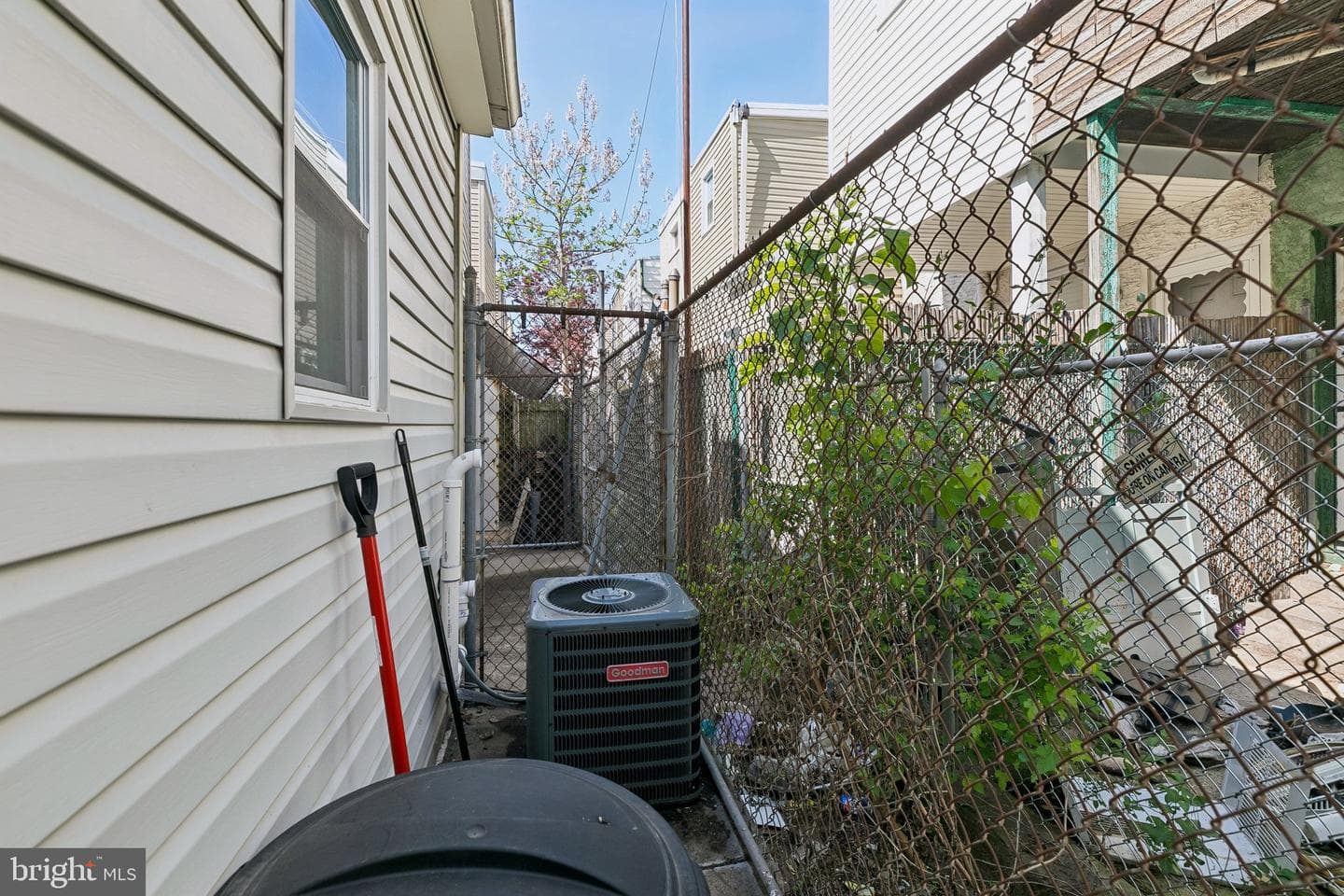 3274 Emery Street photo 30