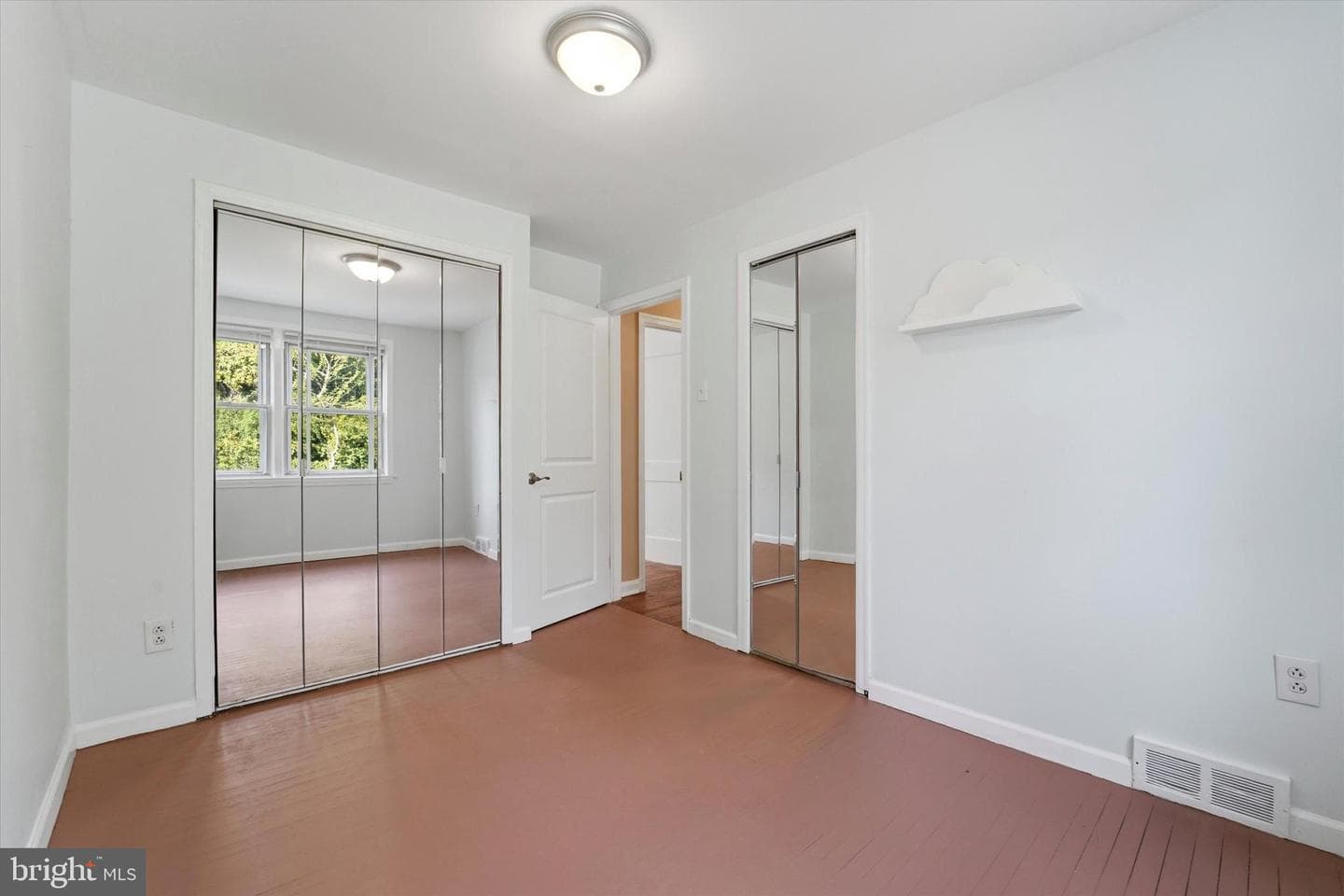 351 W Salaignac St photo 14