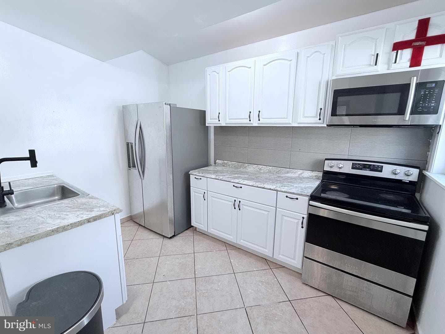 3582 Joyce Street photo 7