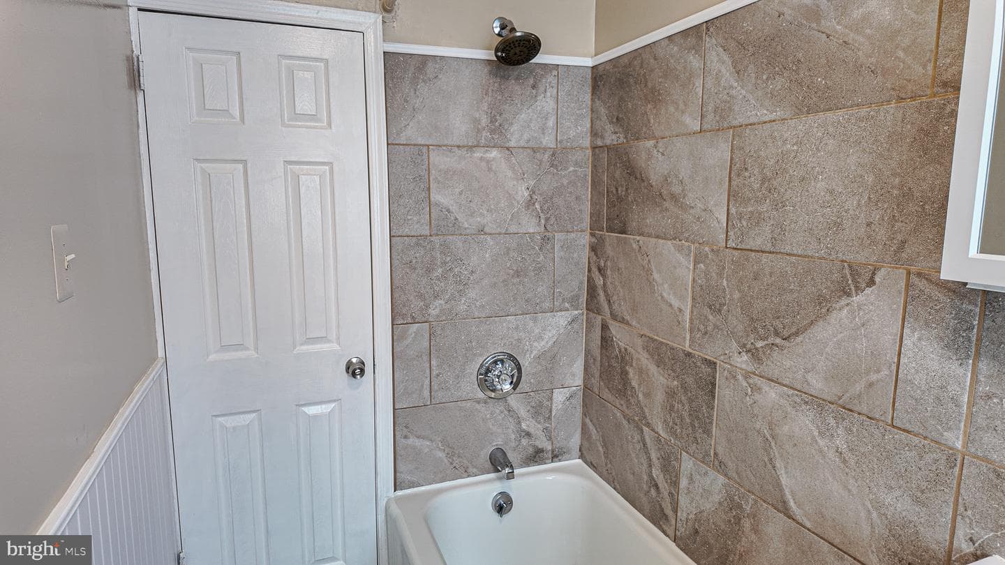 3040 Belgrade Street photo 18