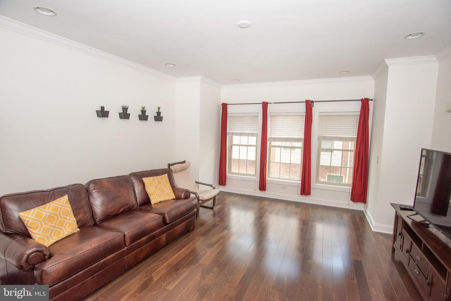 635 Dupont Street #S photo 19