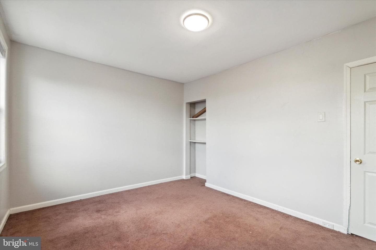 833 Almond Street photo 27