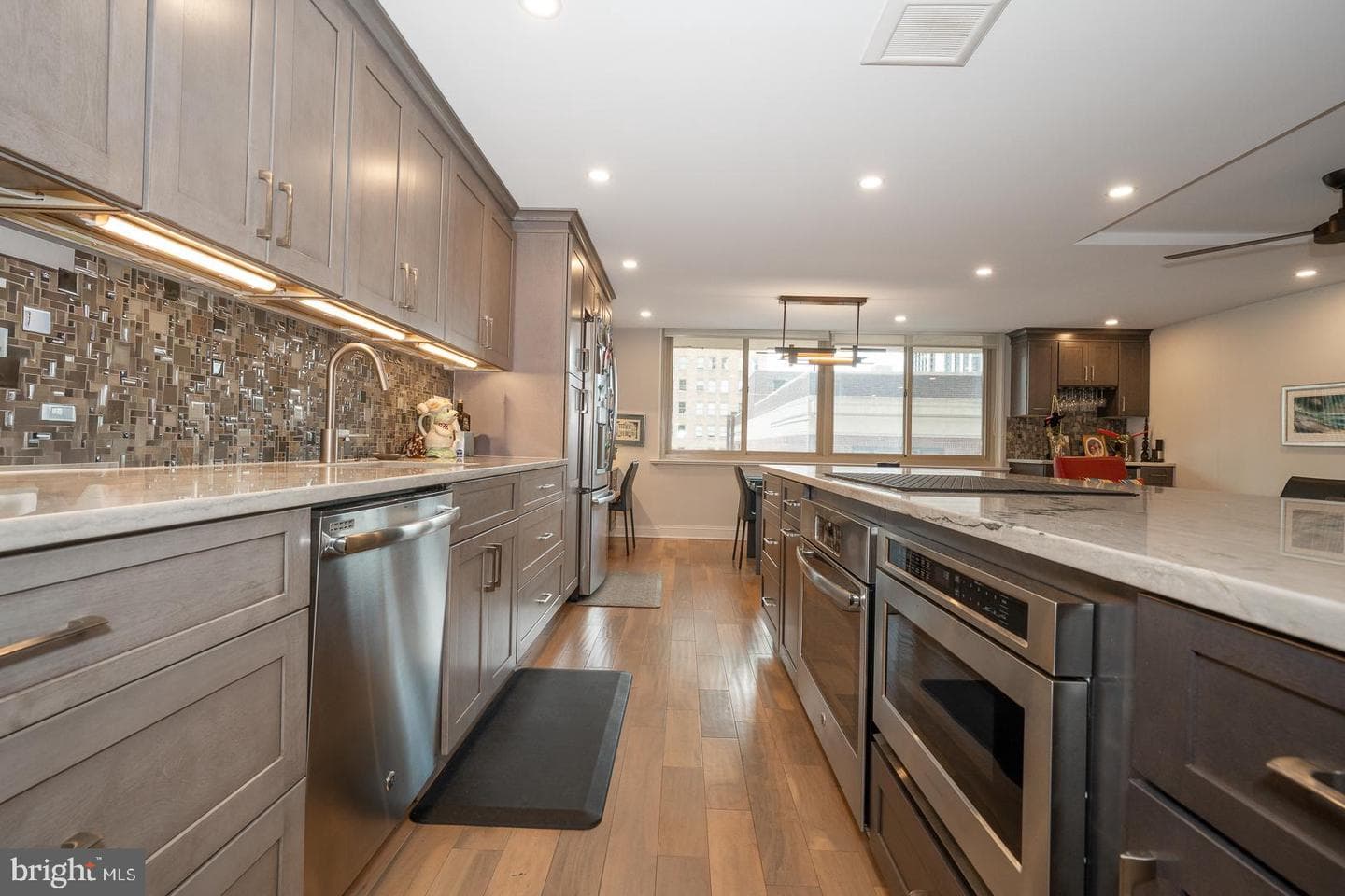 1919 Chestnut Street #1018 photo 7