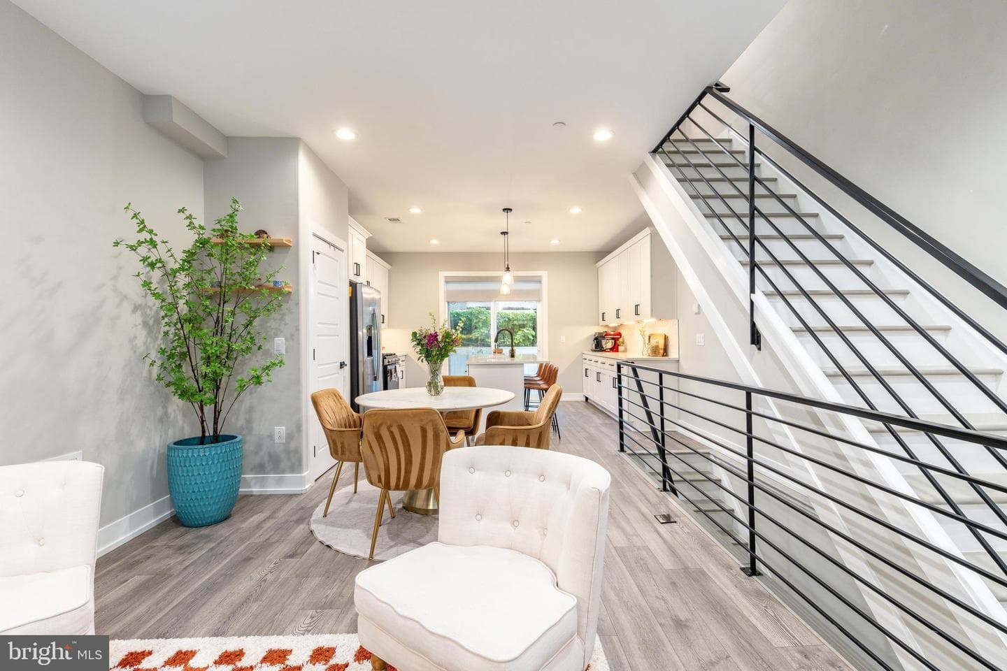 2224 N Hope Street photo 8
