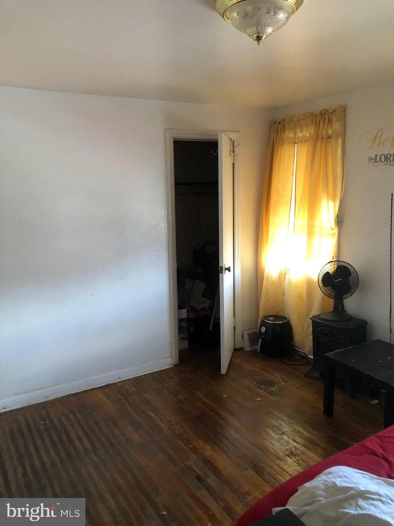 2502 S Alden Street photo 21