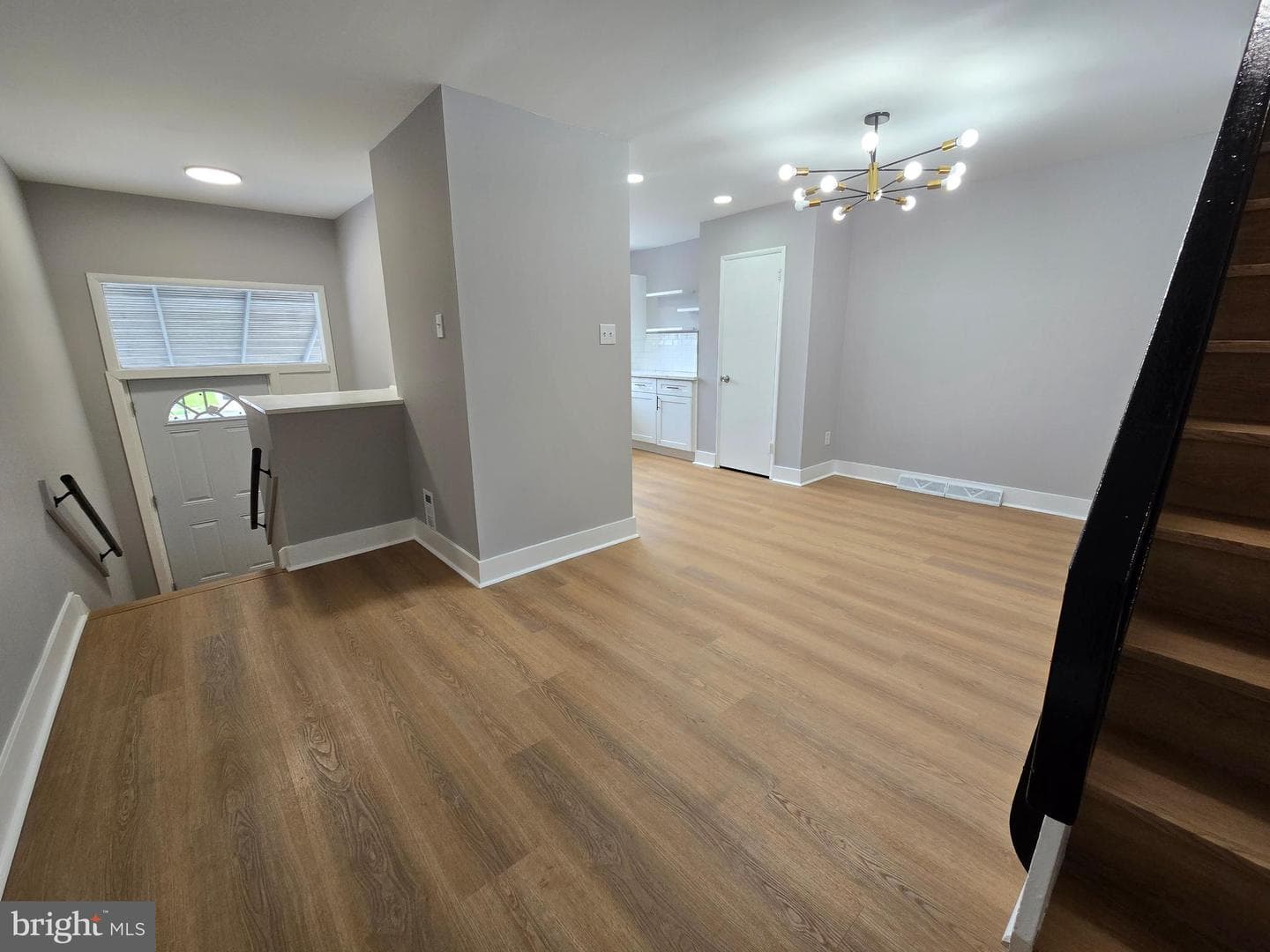 1327 Kings Place photo 12