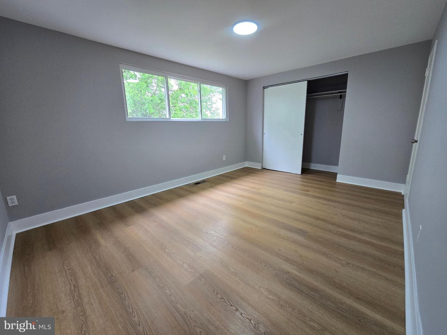 1327 Kings Place photo 20