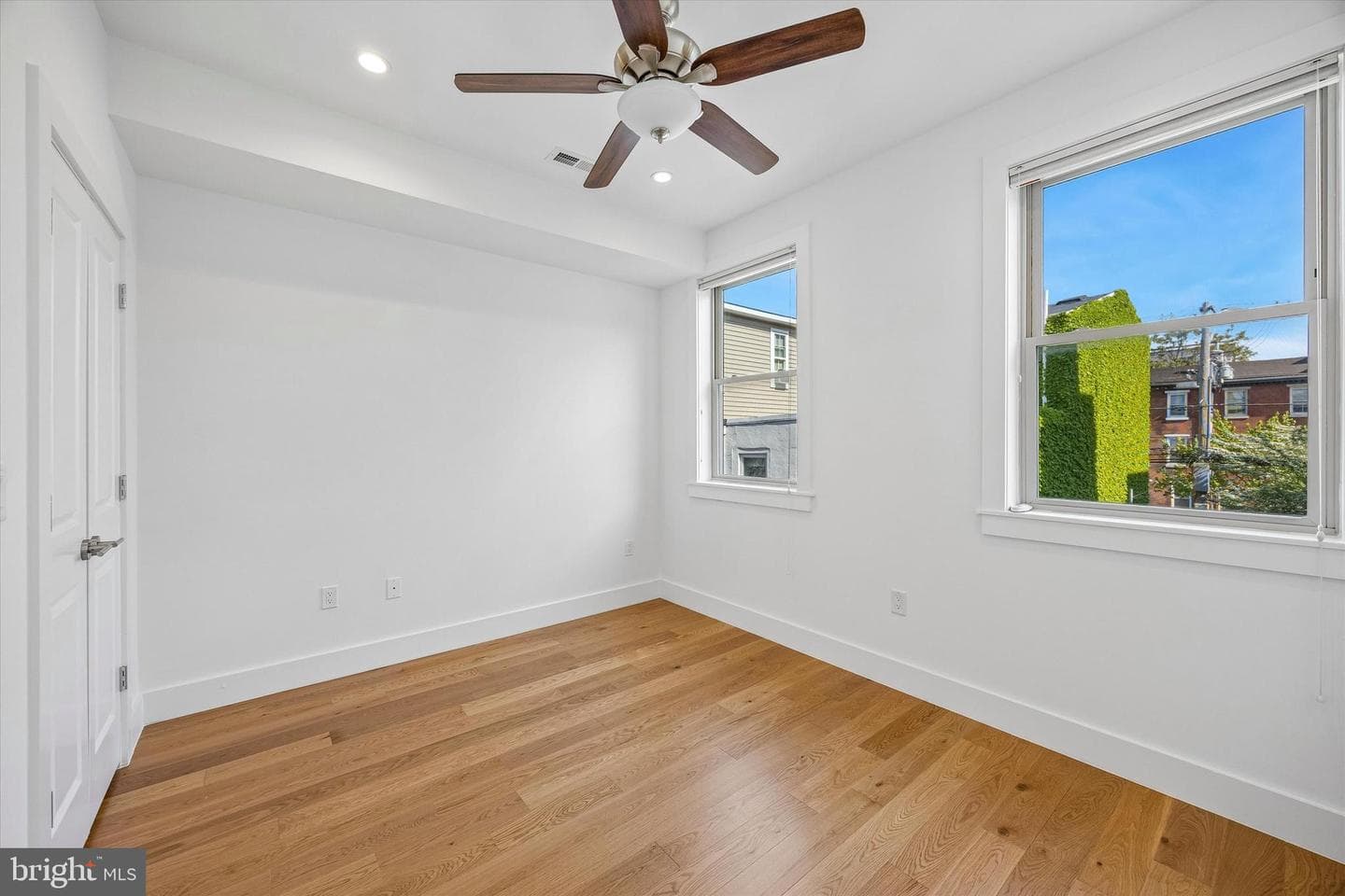 405 Greenwich Street photo 18