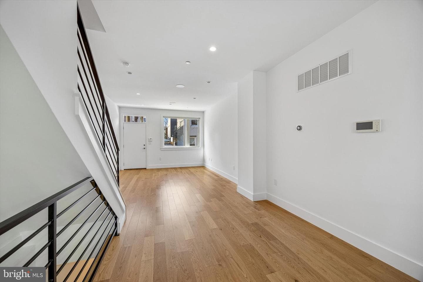405 Greenwich Street photo 4