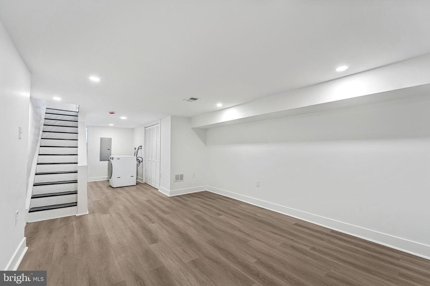 5540 W Oxford Street photo 13