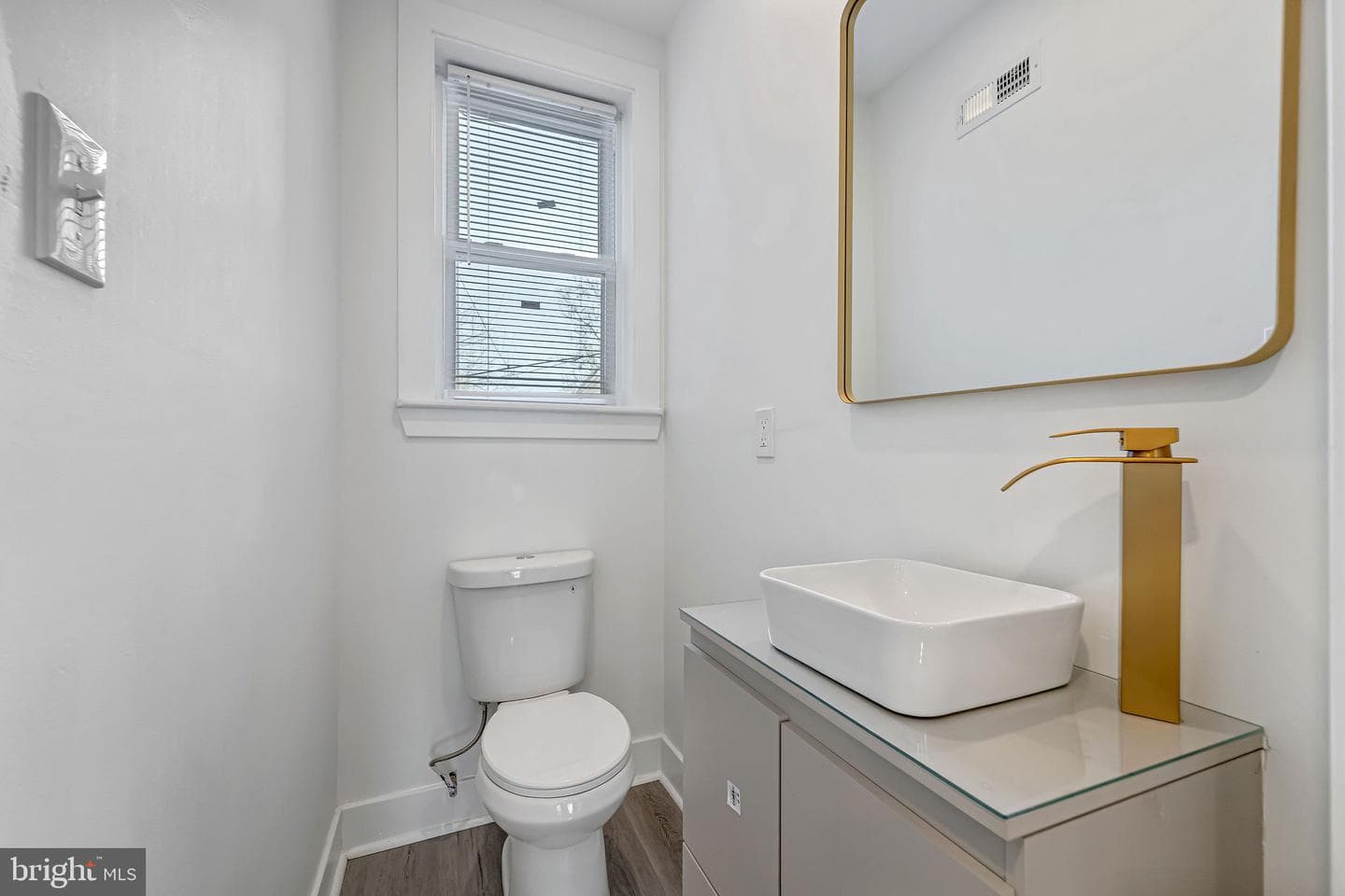 5540 W Oxford Street photo 14