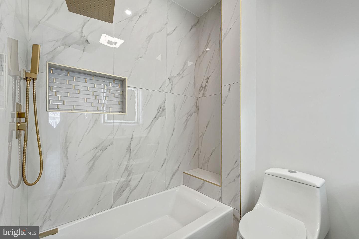 5540 W Oxford Street photo 16