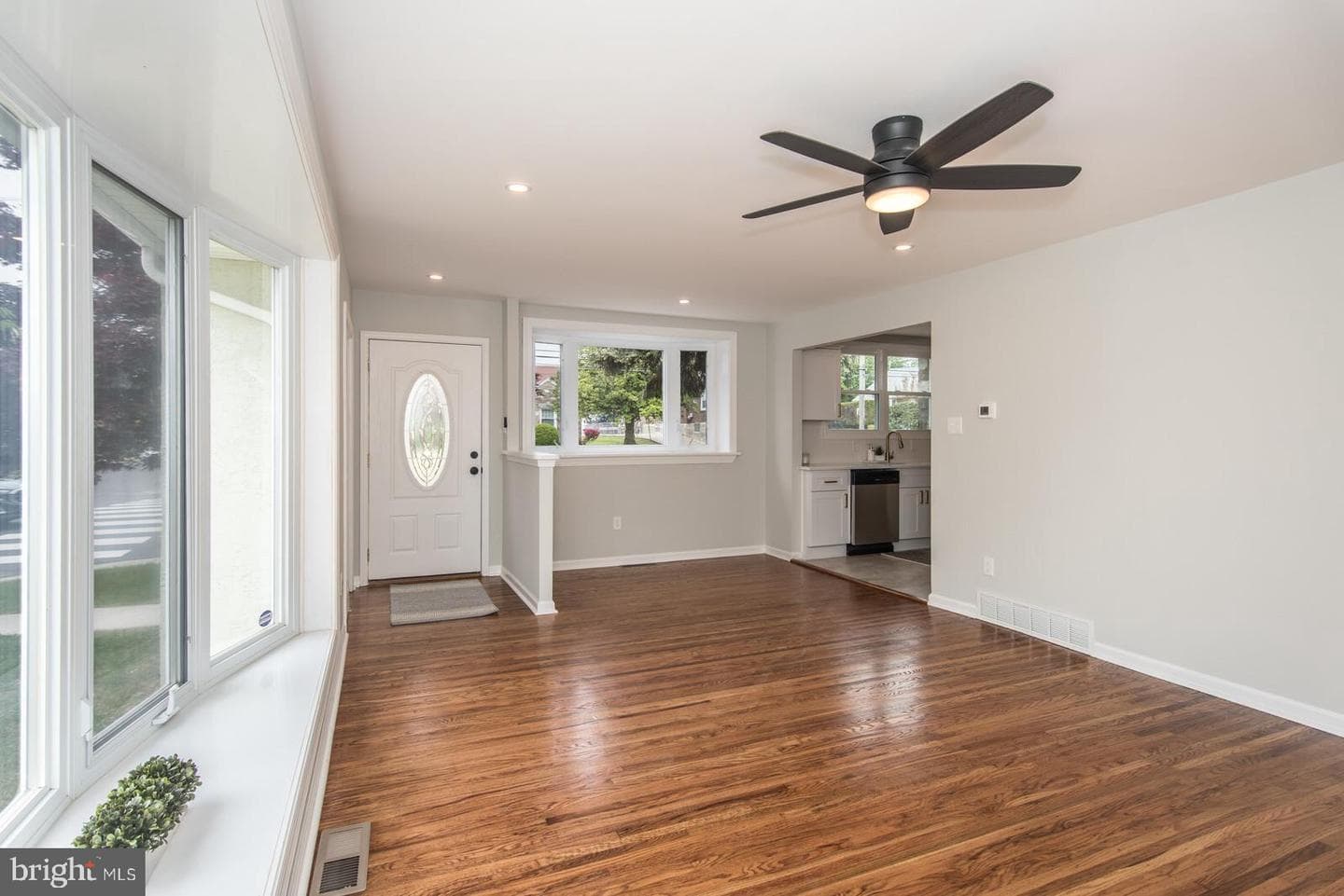 7901 Verree Road photo 9